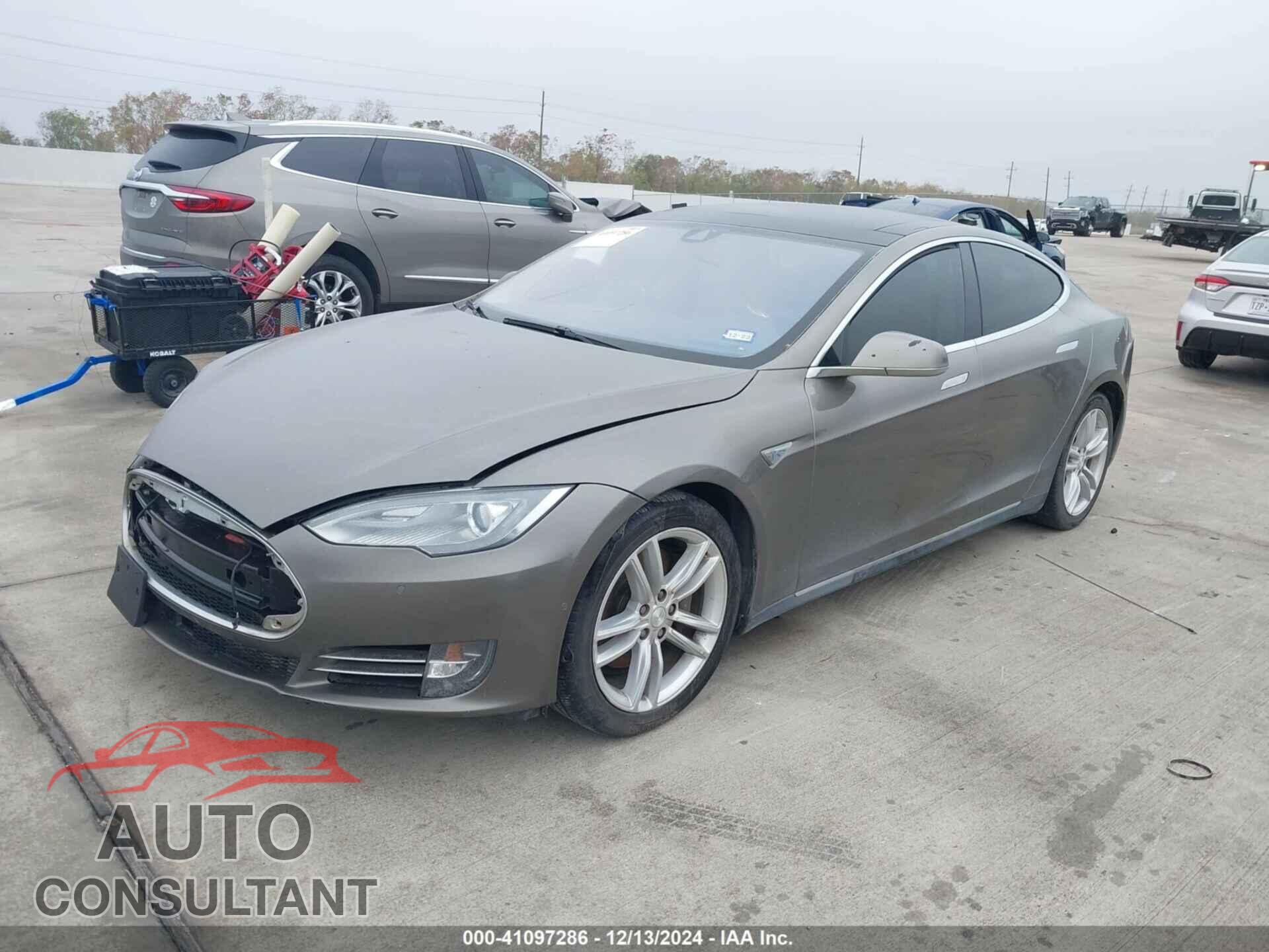 TESLA MODEL S 2015 - 5YJSA1S24FF087048