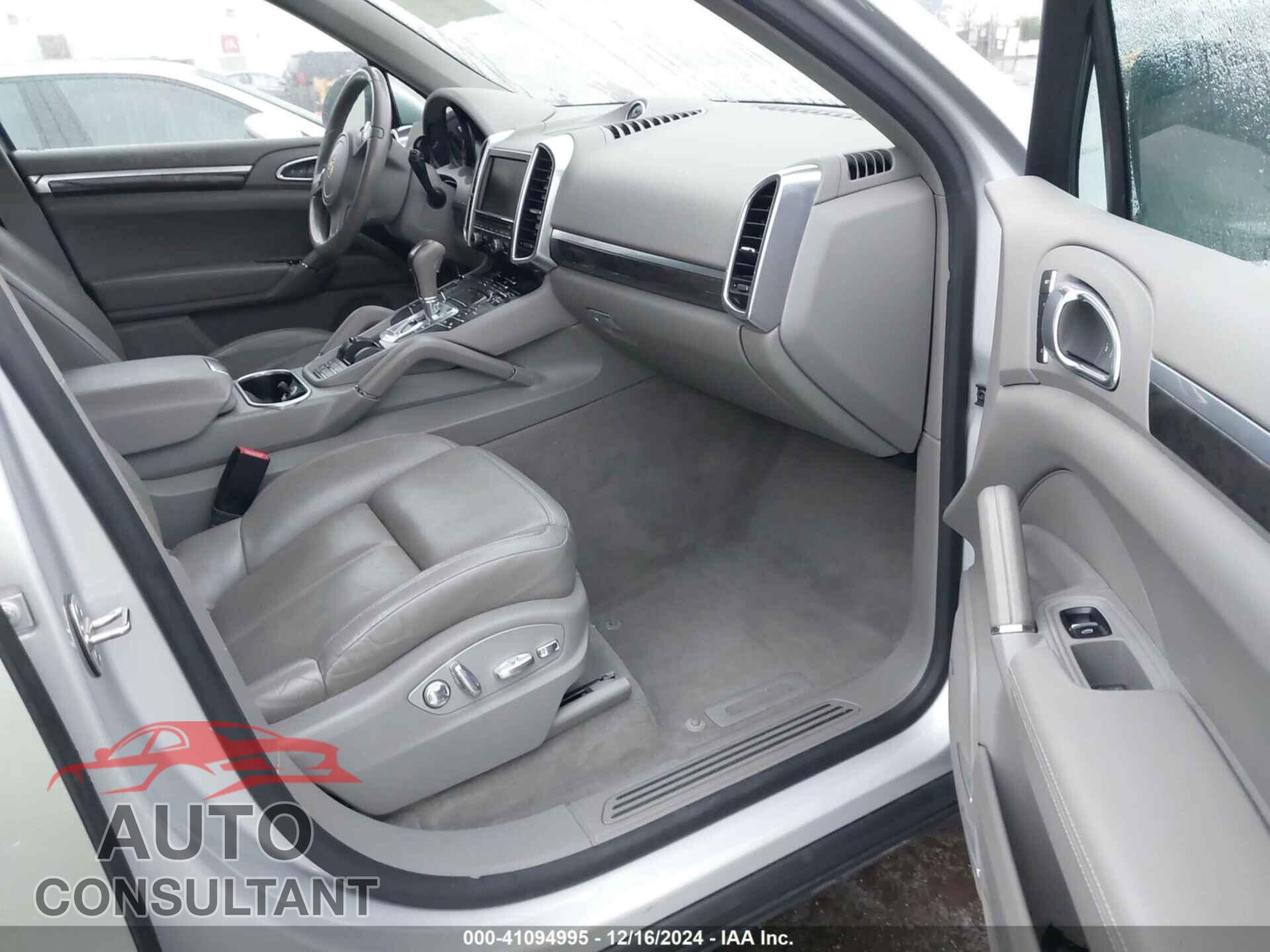 PORSCHE CAYENNE 2013 - WP1AF2A29DLA36089