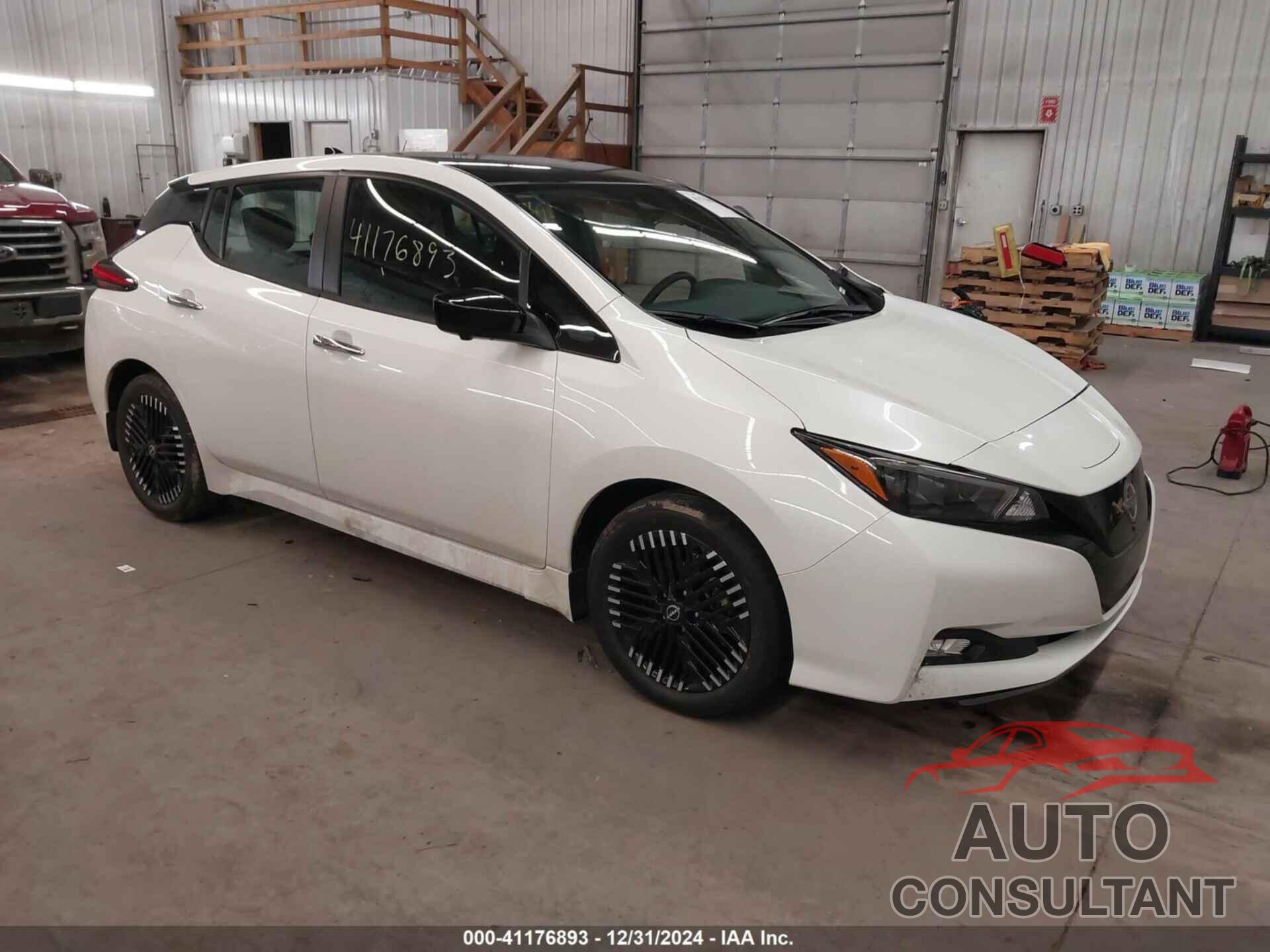 NISSAN LEAF 2023 - 1N4CZ1CV8PC561920