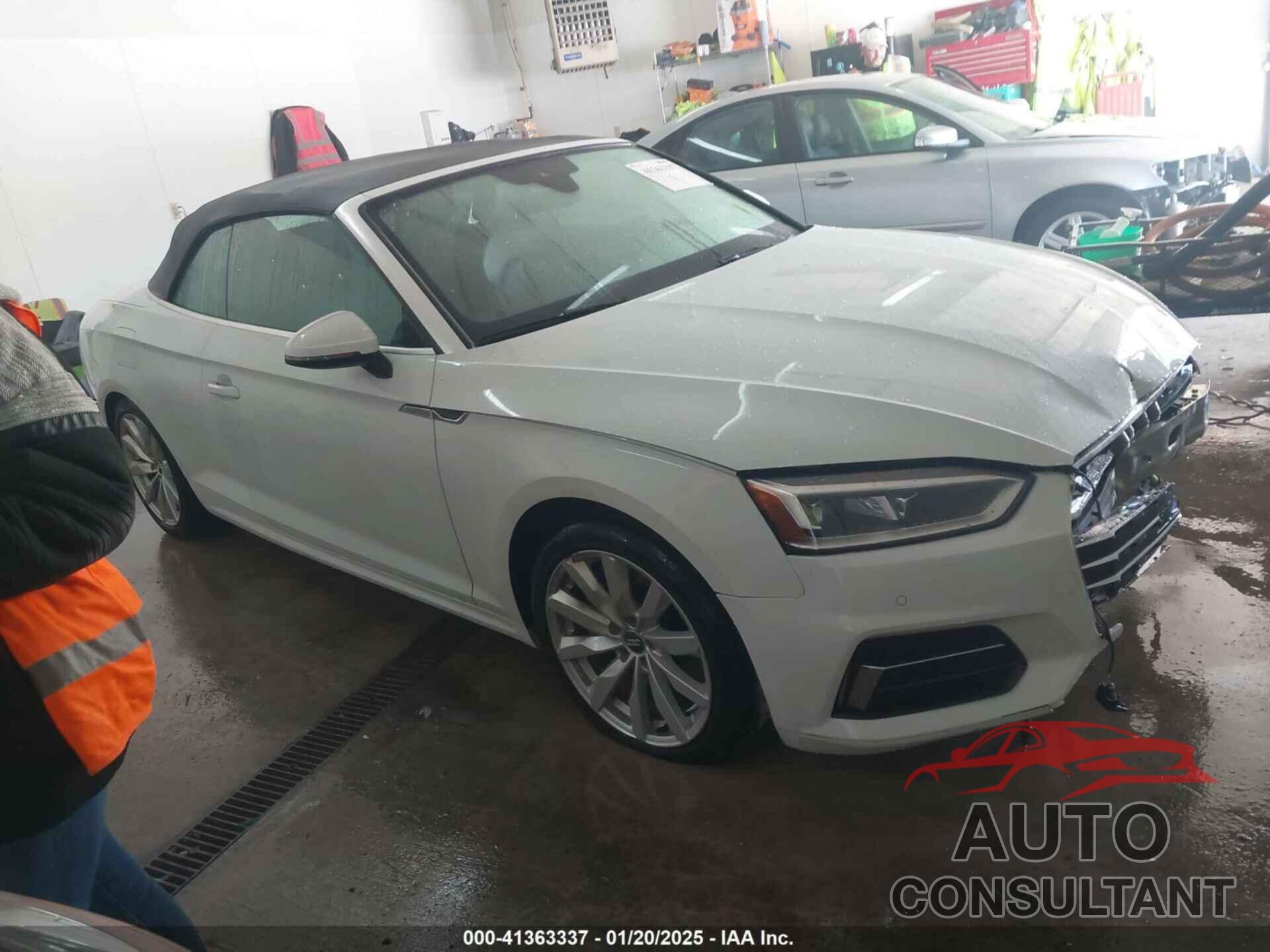 AUDI A5 2018 - WAUYNGF51JN001028