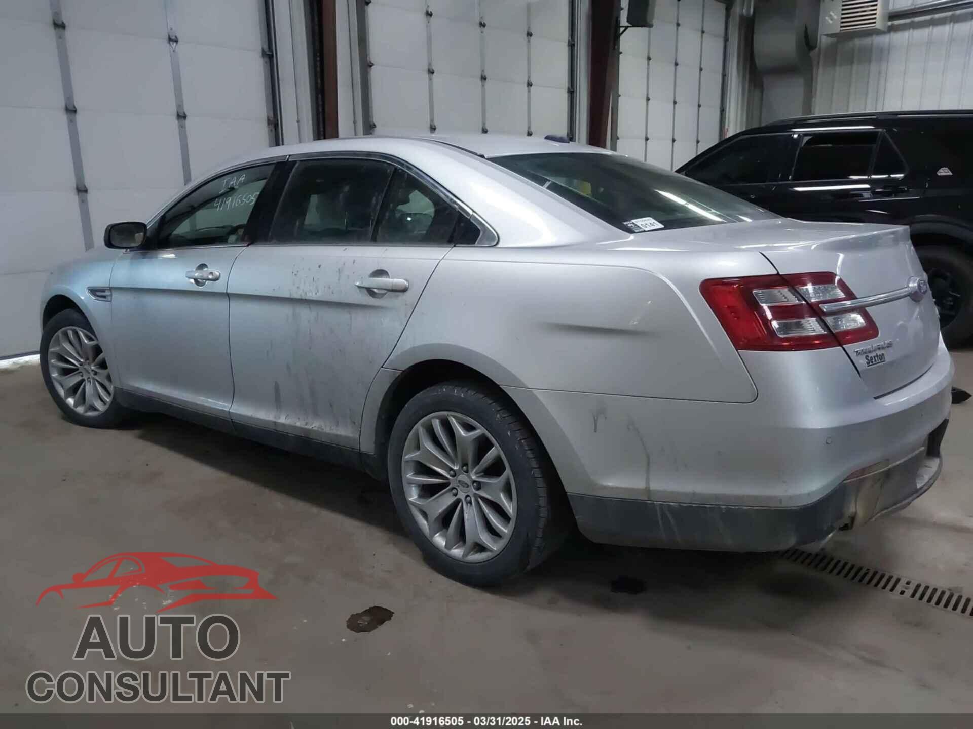 FORD TAURUS 2017 - 1FAHP2F8XHG111753
