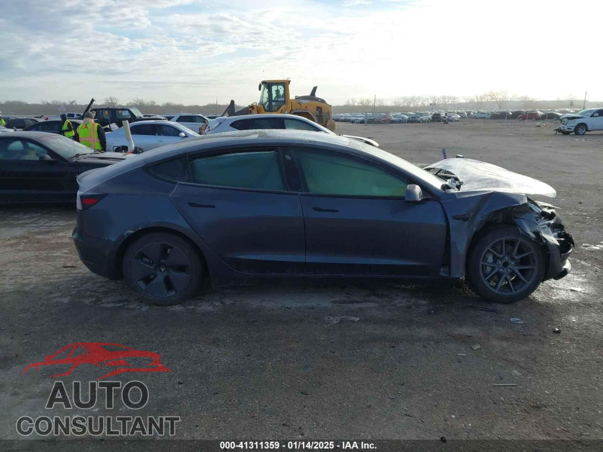 TESLA MODEL 3 2023 - 5YJ3E1EA8PF471069