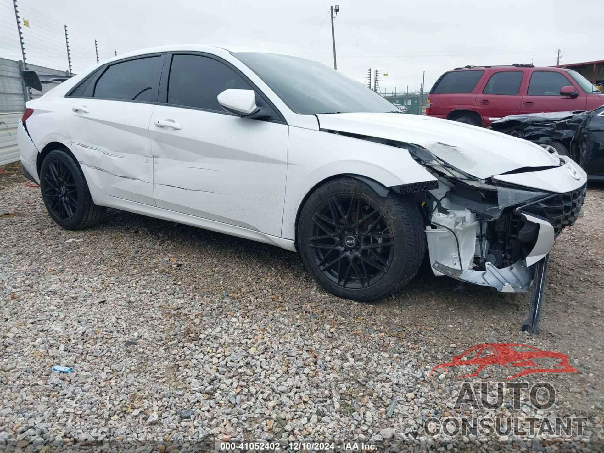 HYUNDAI ELANTRA 2023 - 5NPLM4AG3PH110851