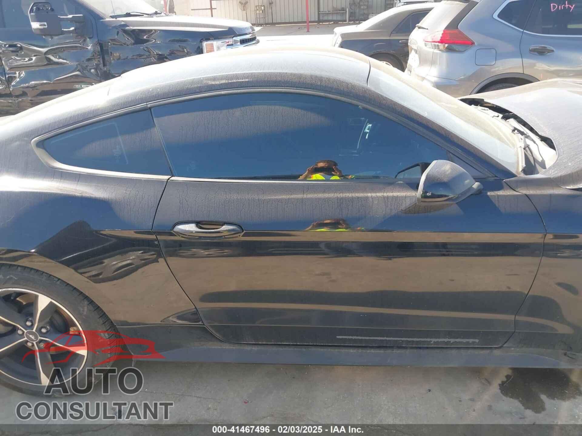 FORD MUSTANG 2018 - 1FA6P8THXJ5122820