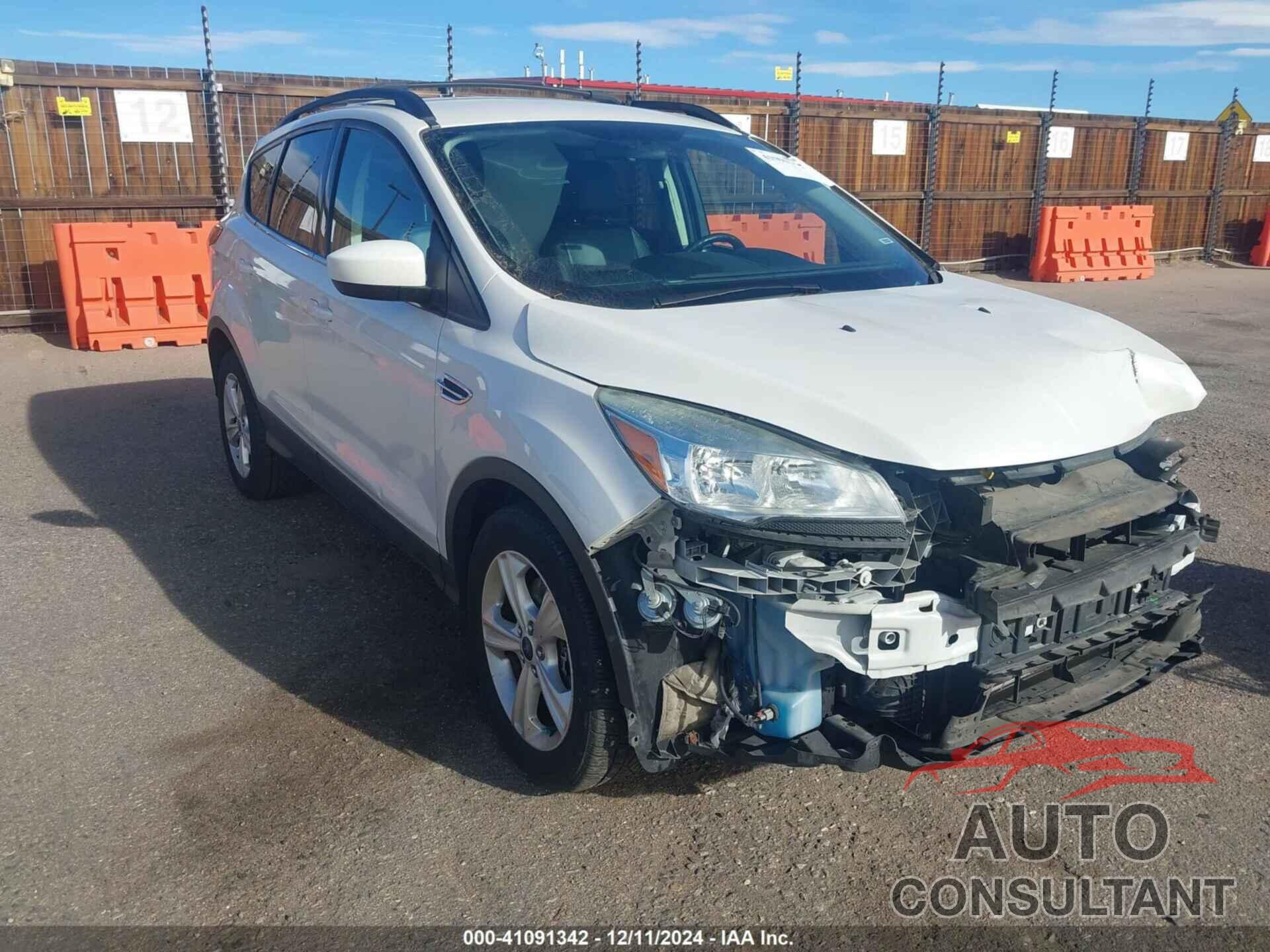 FORD ESCAPE 2015 - 1FMCU9G95FUA25239
