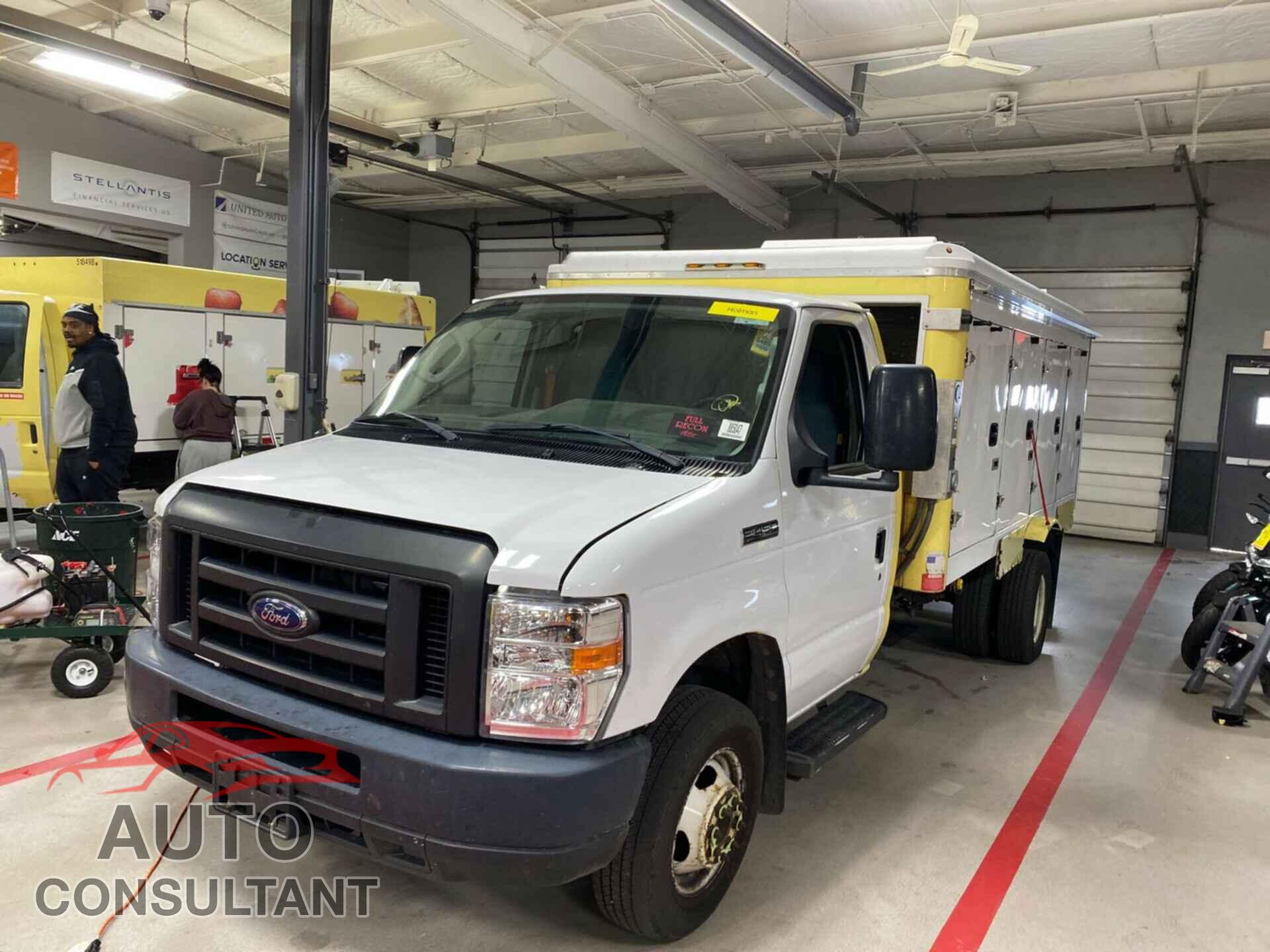 FORD E-450 CUTAWAY 2018 - 1FDXE4FS3JDC31447