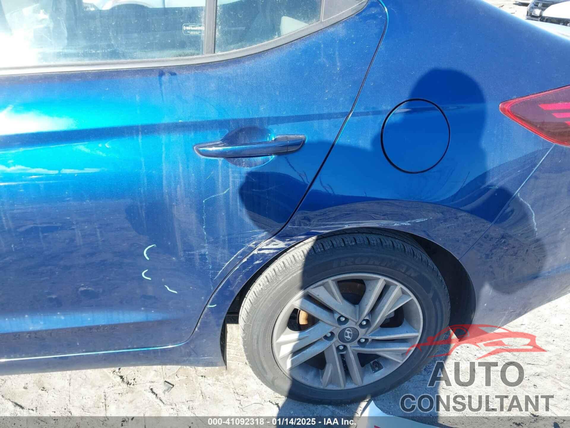 HYUNDAI ELANTRA 2020 - 5NPD84LF3LH631687