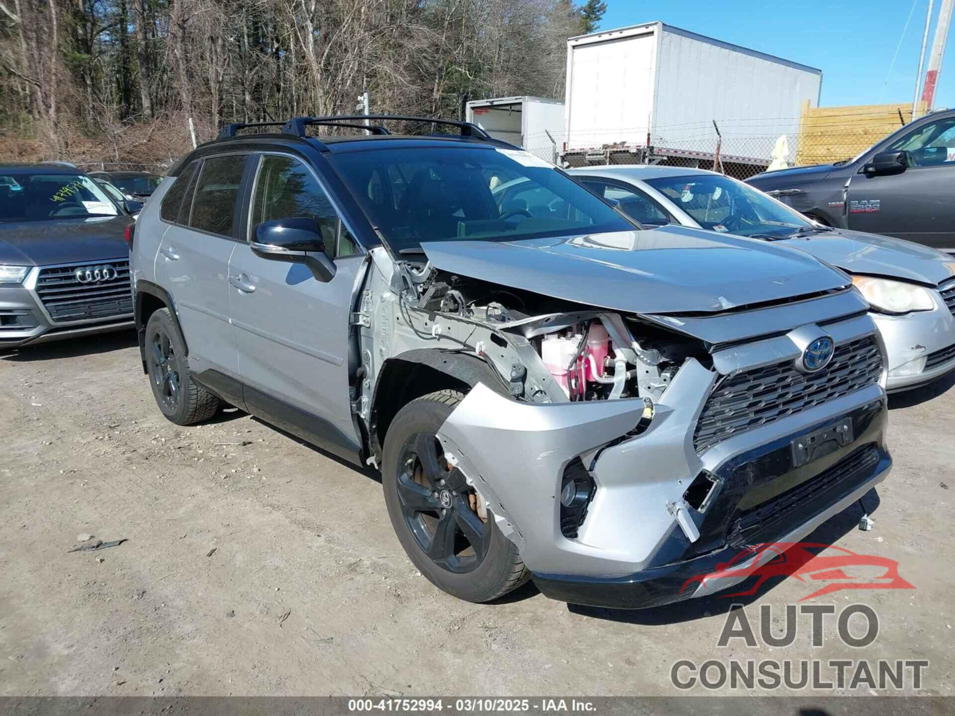 TOYOTA RAV4 HYBRID 2019 - JTMEWRFV8KJ018352