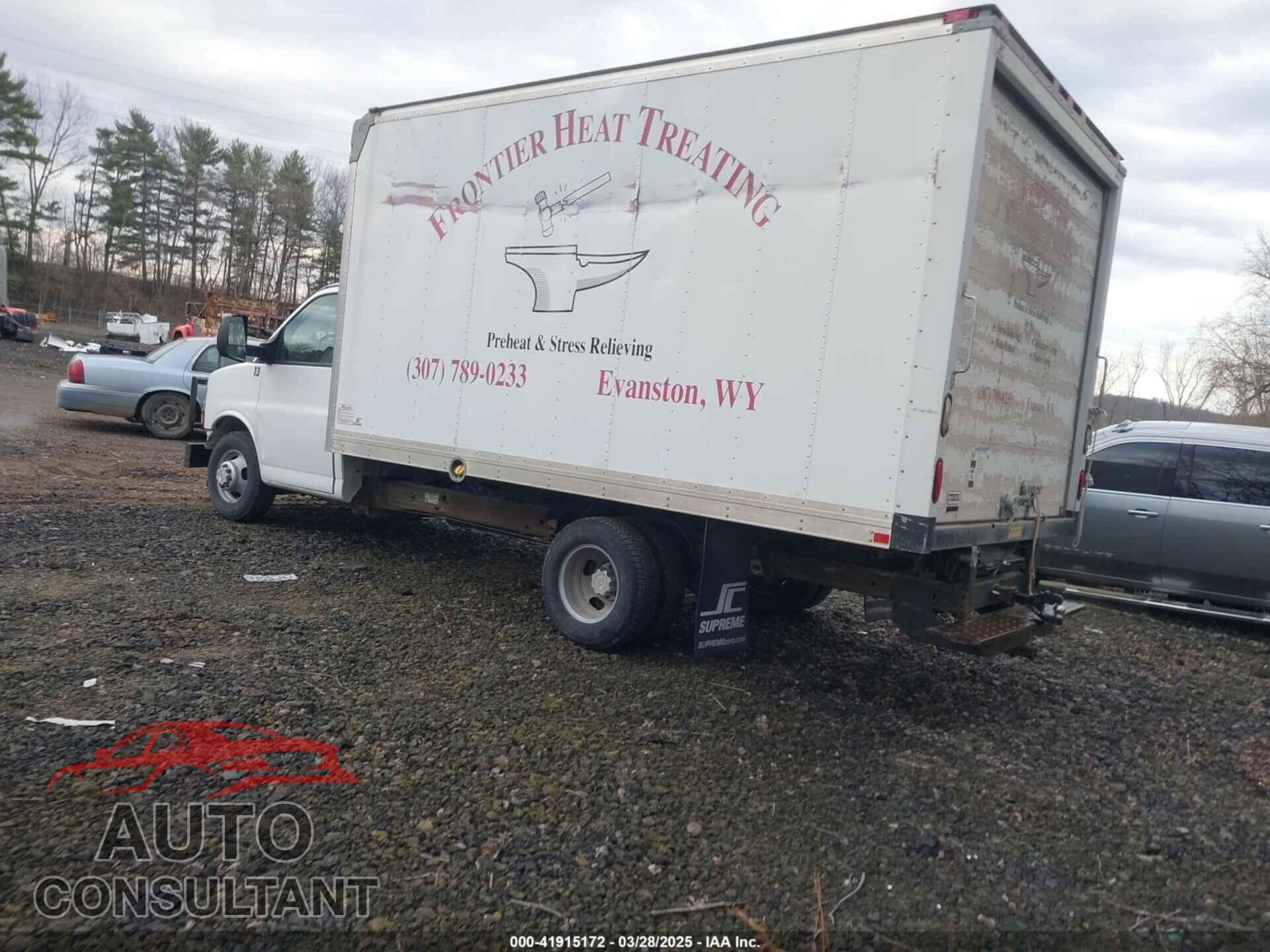 CHEVROLET EXPRESS CUTAWAY 2013 - 1GB3G3BG9D1117536