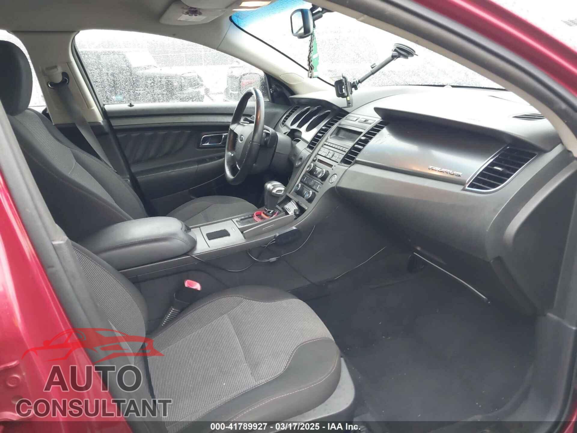 FORD TAURUS 2010 - 1FAHP2EW2AG103135