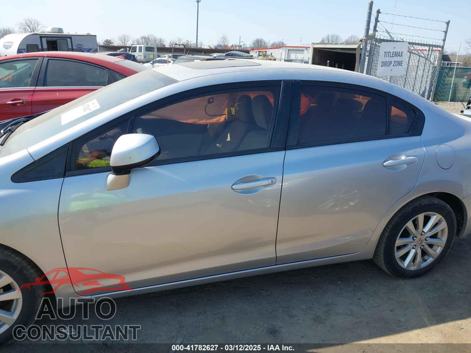 HONDA CIVIC 2012 - 19XFB2F85CE021015