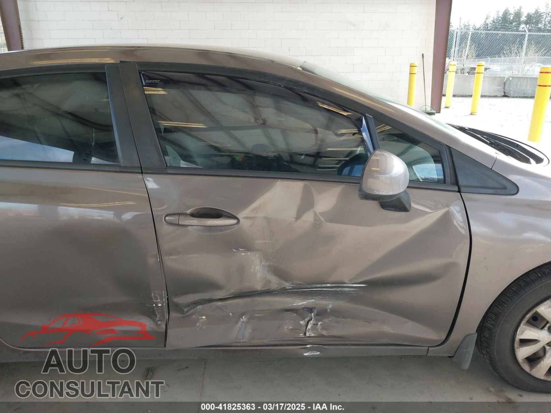 HONDA CIVIC 2012 - 2HGFB2F53CH598752