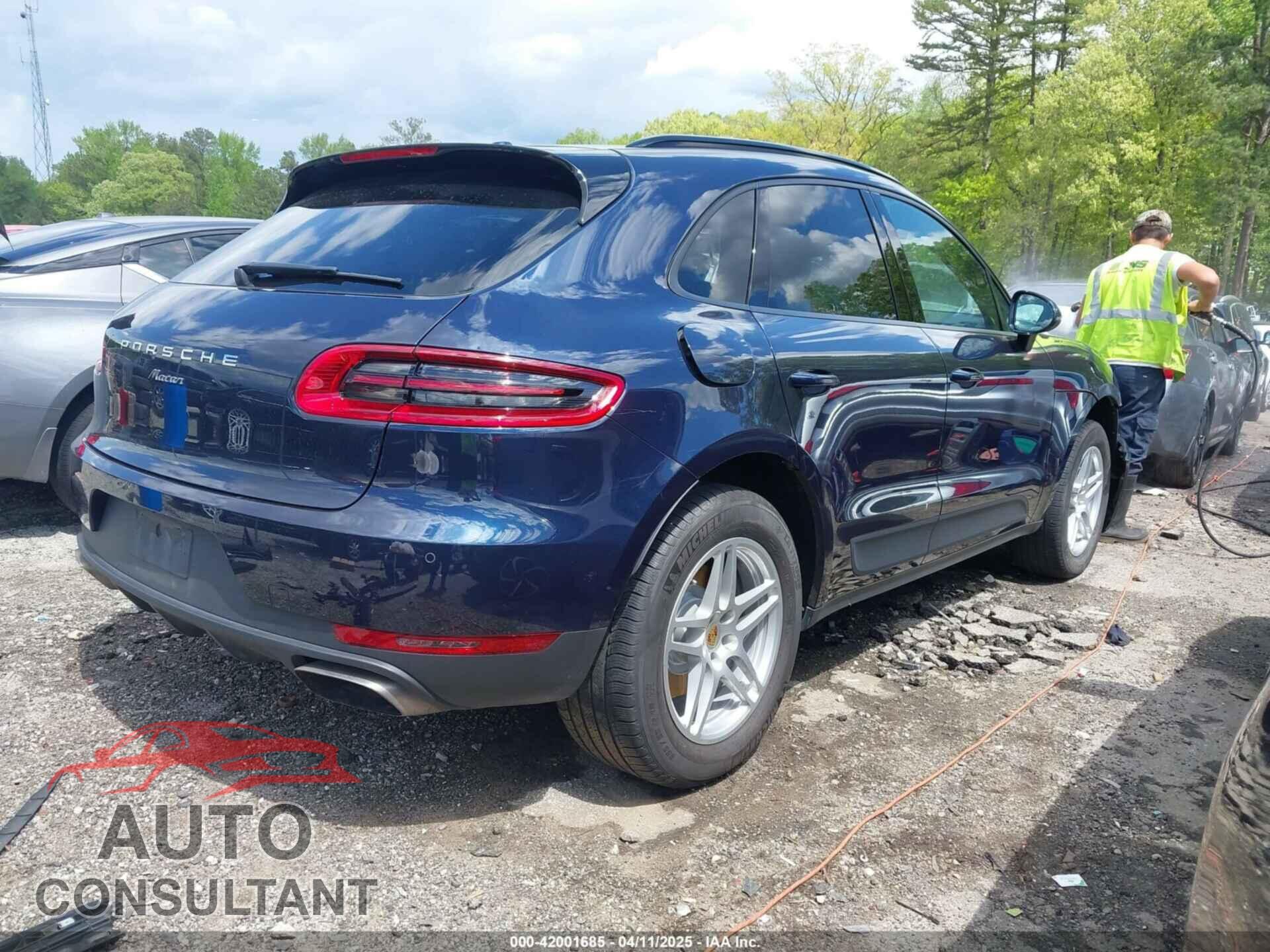 PORSCHE MACAN 2018 - WP1AA2A57JLB02790
