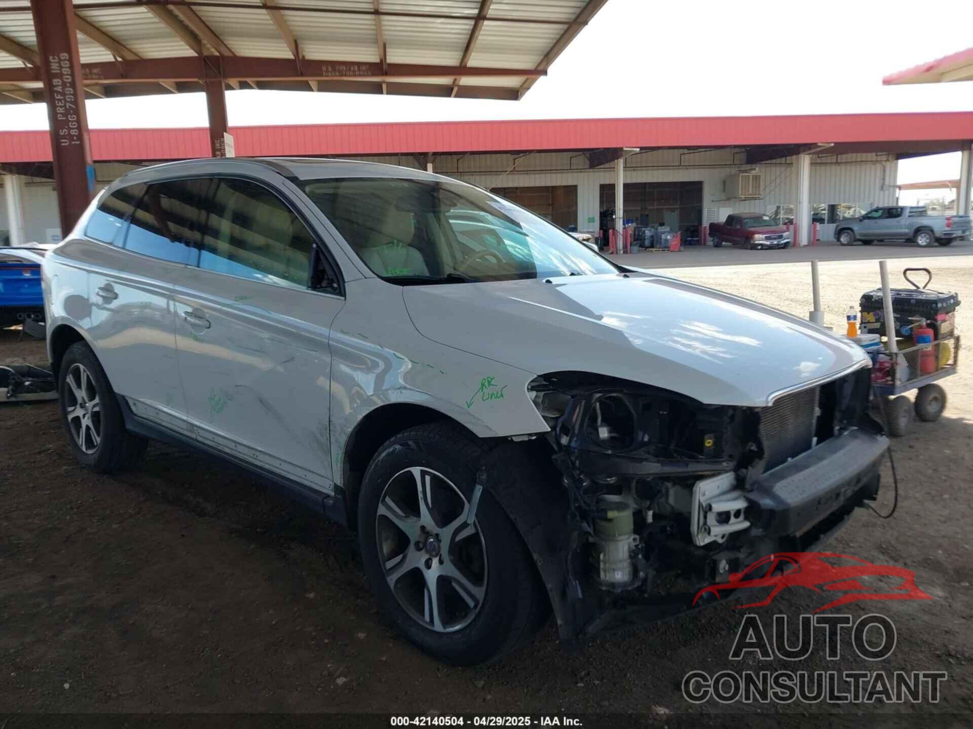 VOLVO XC60 2011 - YV4902DZ4B2179224