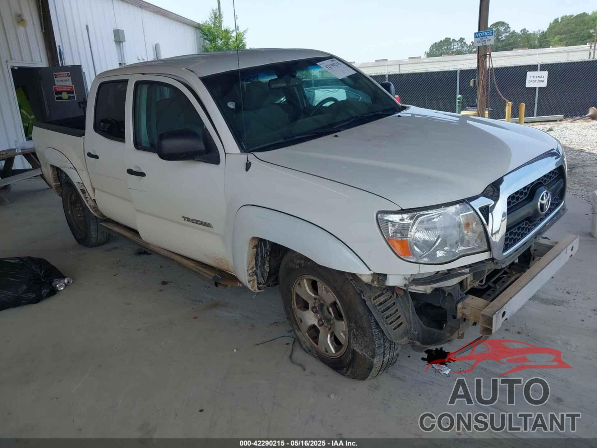 TOYOTA TACOMA 2011 - 3TMJU4GN8BM111574