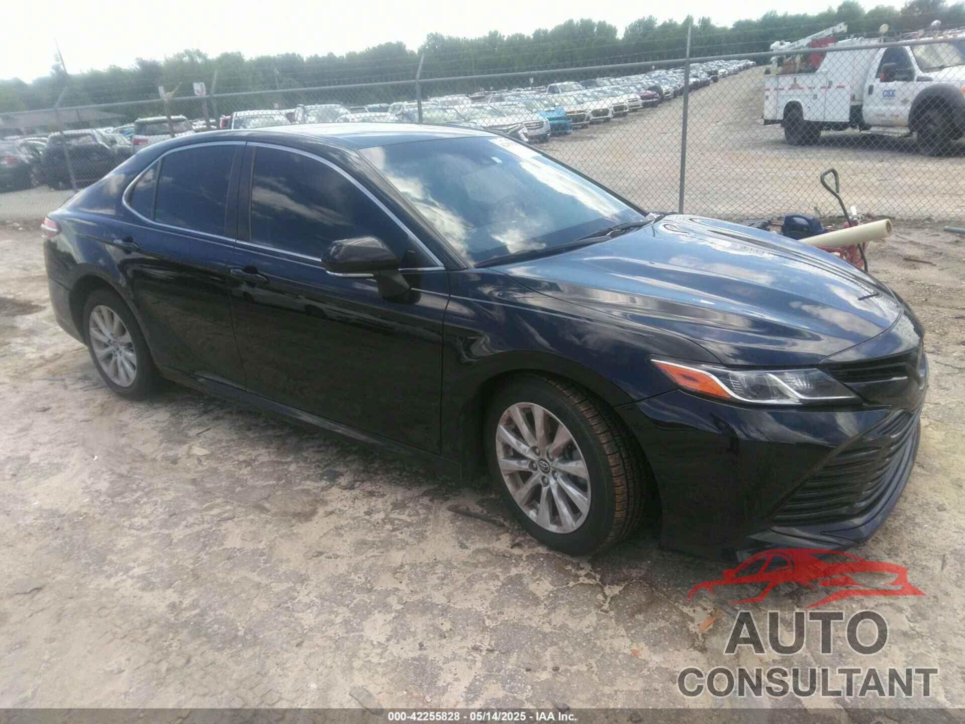 TOYOTA CAMRY 2018 - JTNB11HK1J3027799