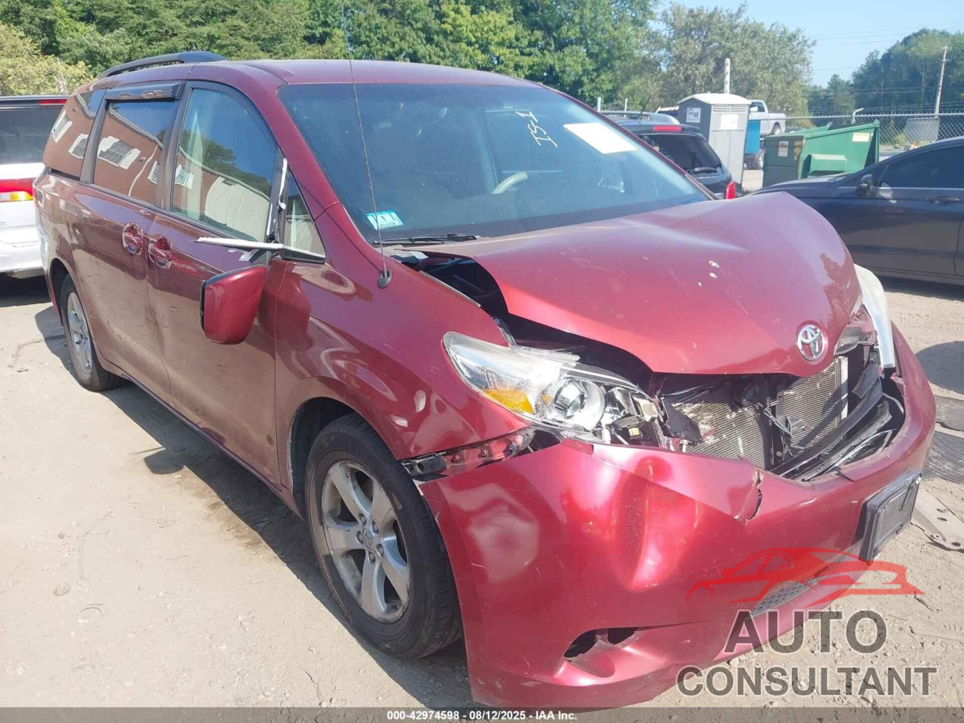 TOYOTA SIENNA 2014 - 5TDKK3DC5ES446514