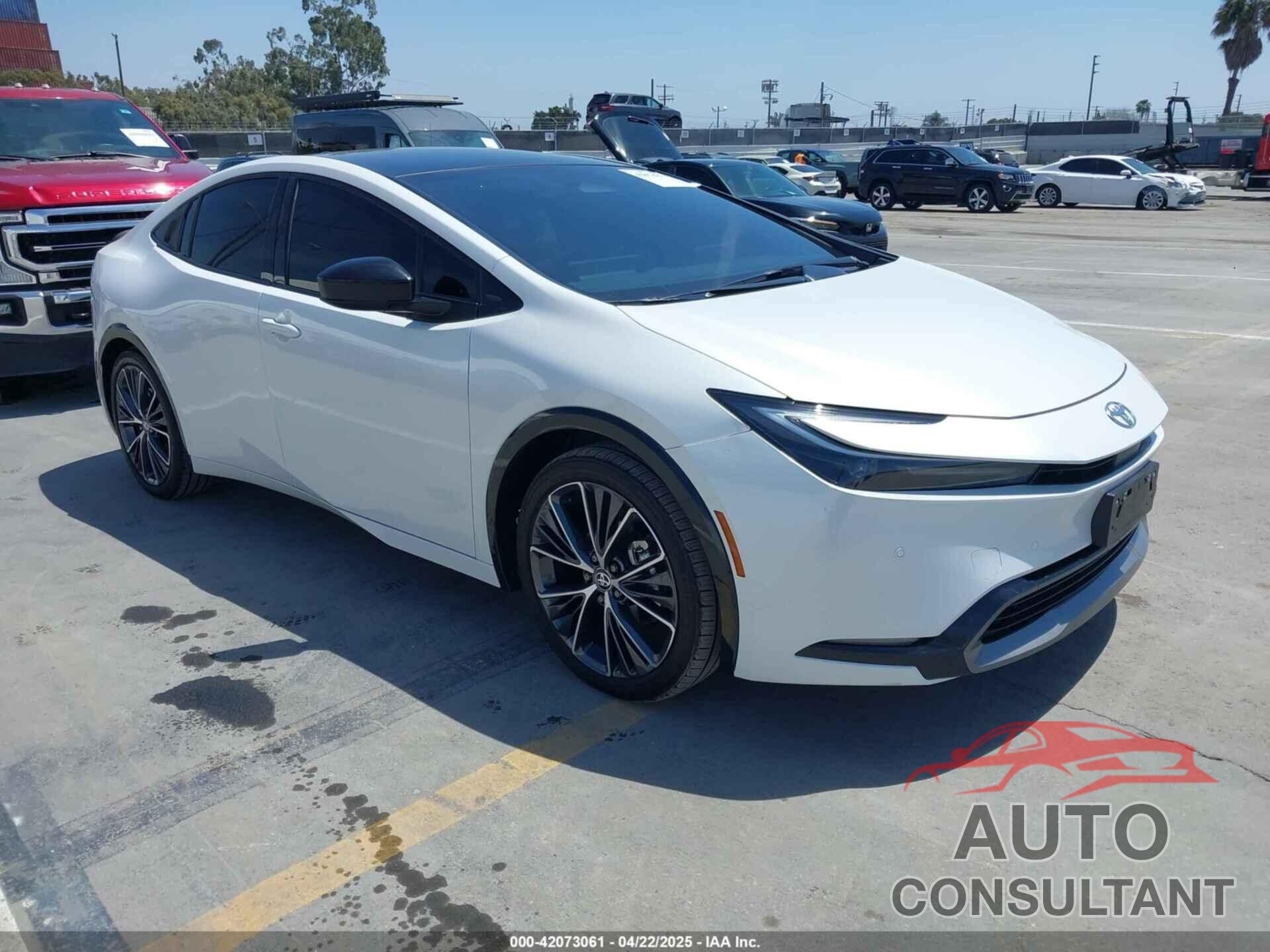TOYOTA PRIUS 2024 - JTDACAAU5R3036412