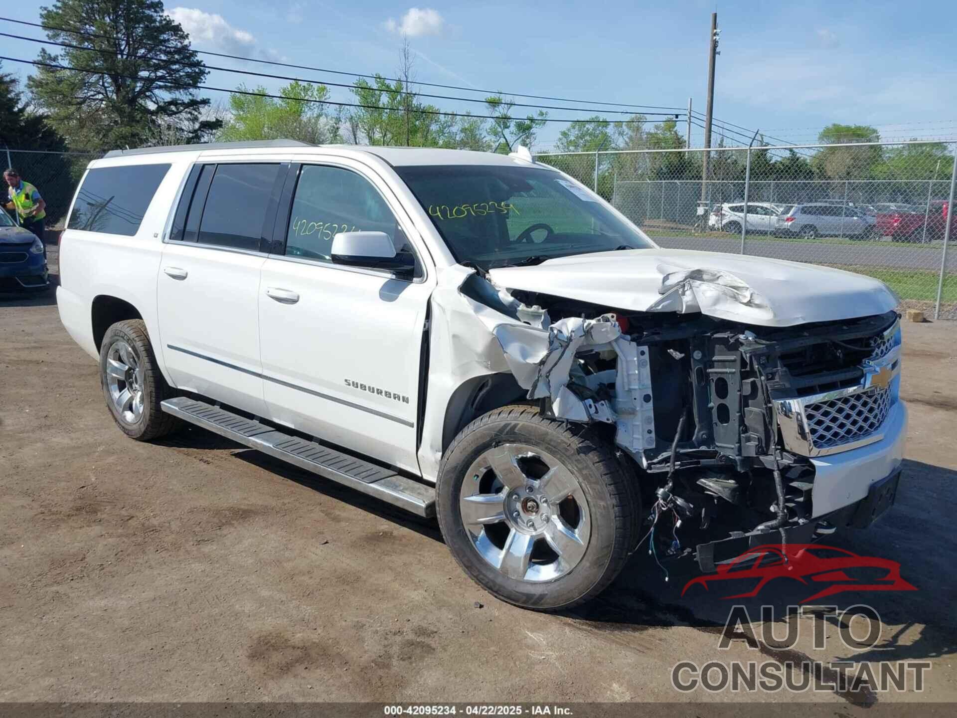 CHEVROLET SUBURBAN 2018 - 1GNSKHKC9JR281860