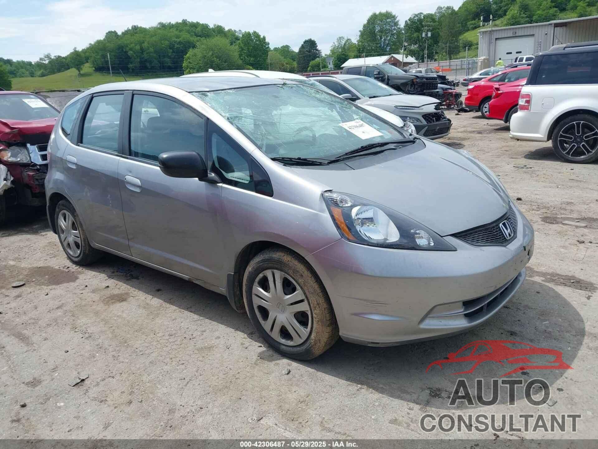 HONDA FIT 2010 - JHMGE8H21AC029882