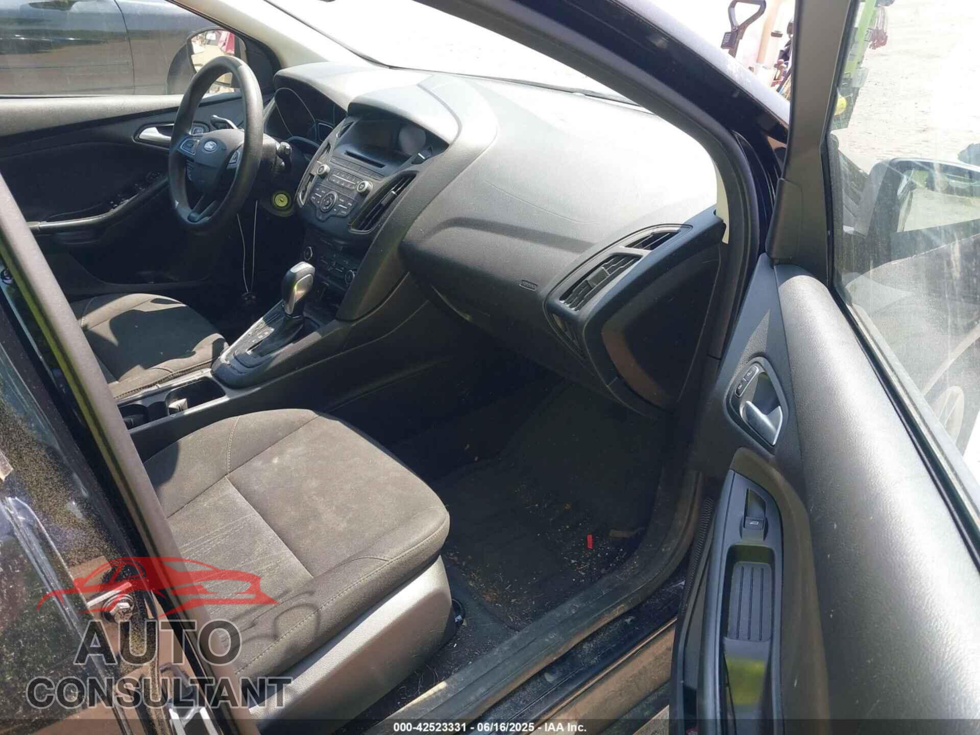 FORD FOCUS 2016 - 1FADP3K25GL375443