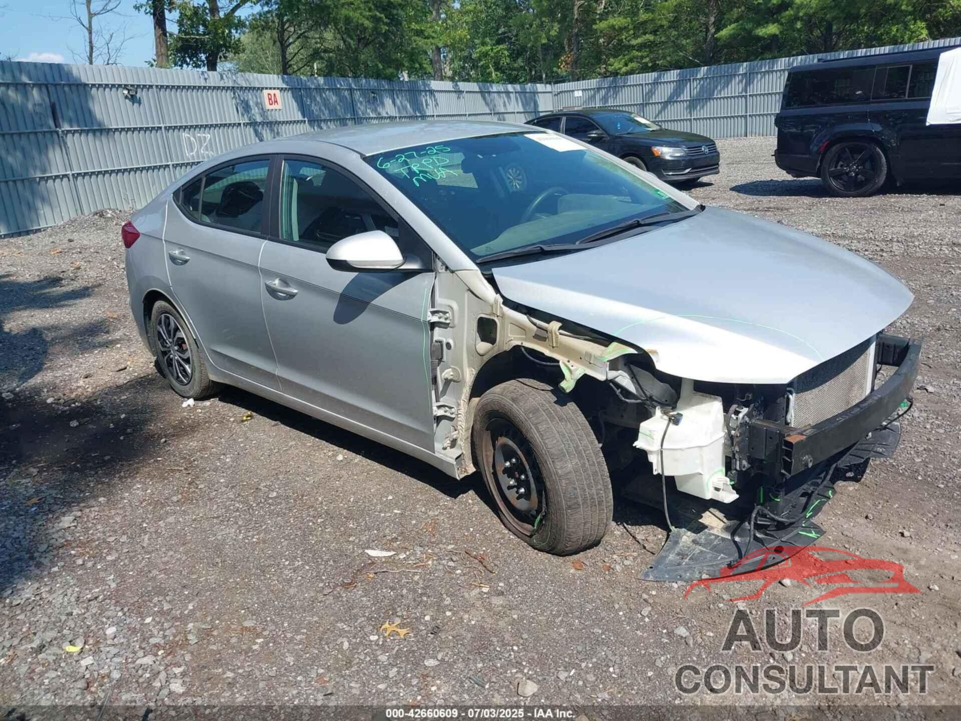 HYUNDAI ELANTRA 2018 - KMHD74LF0JU525201