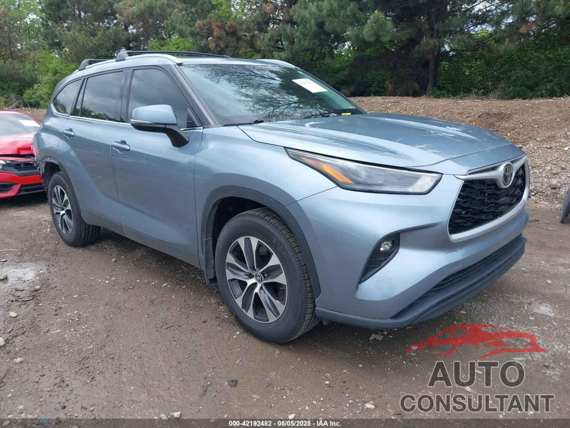 TOYOTA HIGHLANDER 2022 - 5TDGZRBH5NS235297