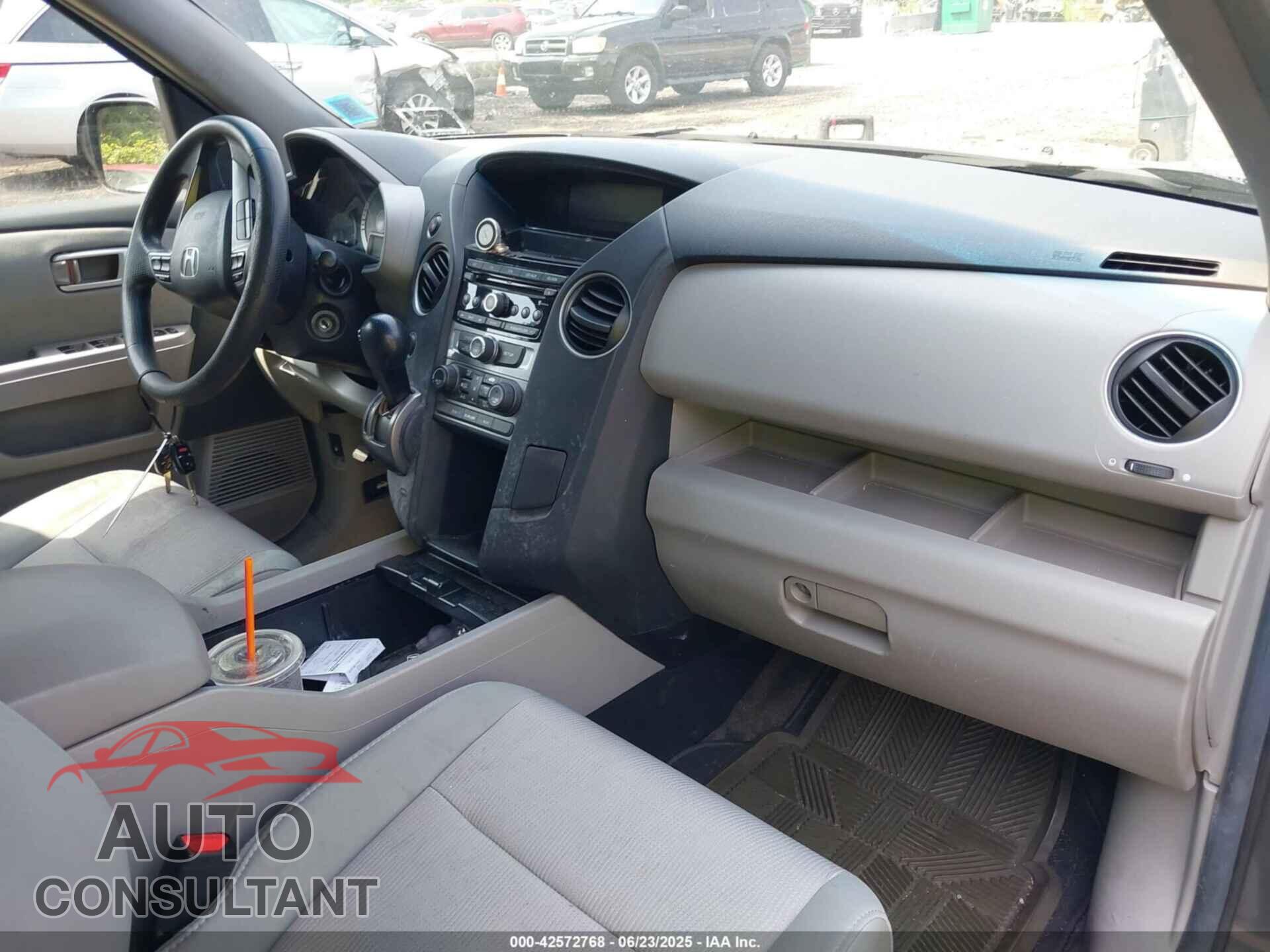 HONDA PILOT 2012 - 5FNYF4H40CB017922