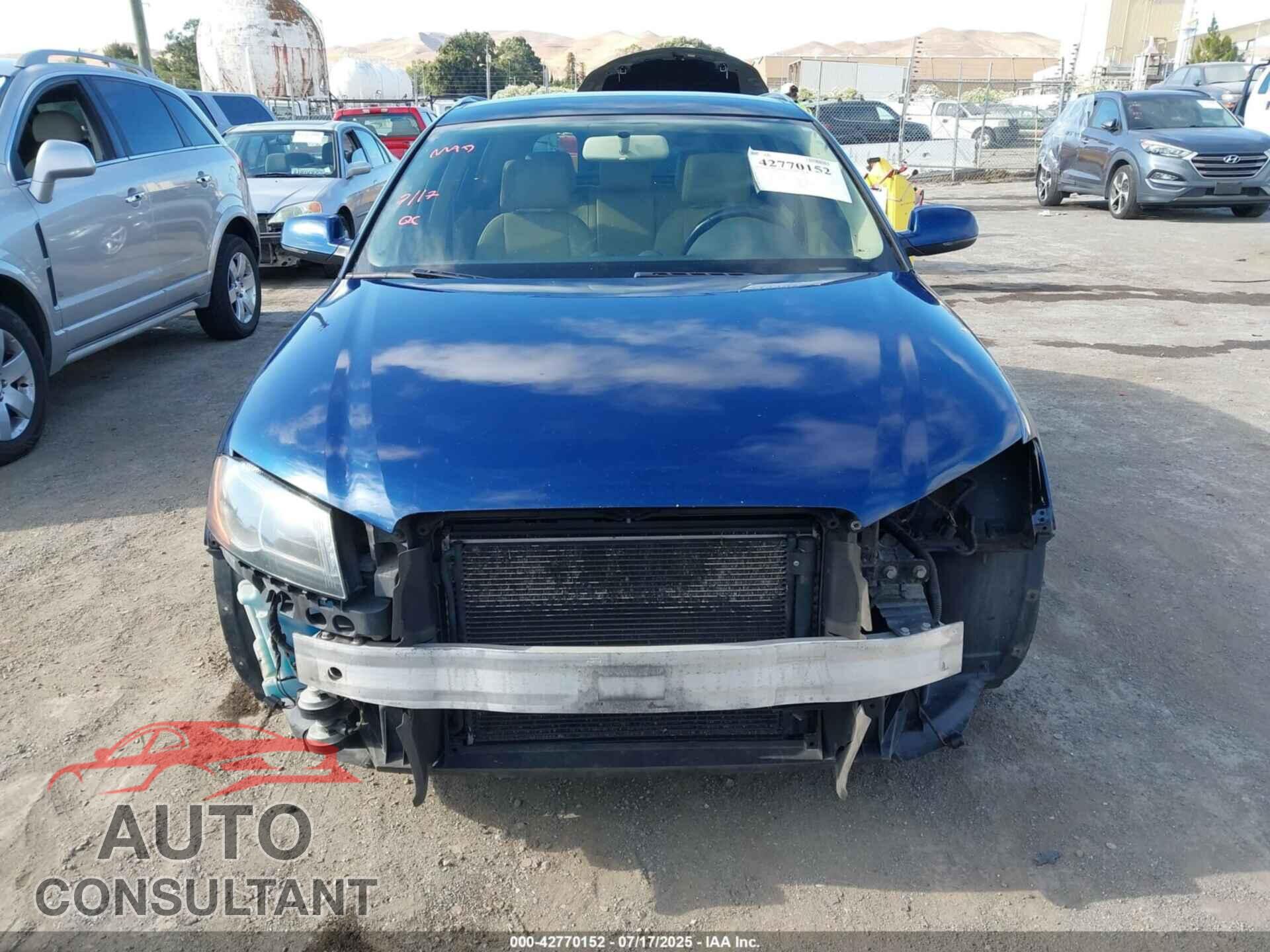 AUDI A3 2012 - WAUMFBFM5CA128154