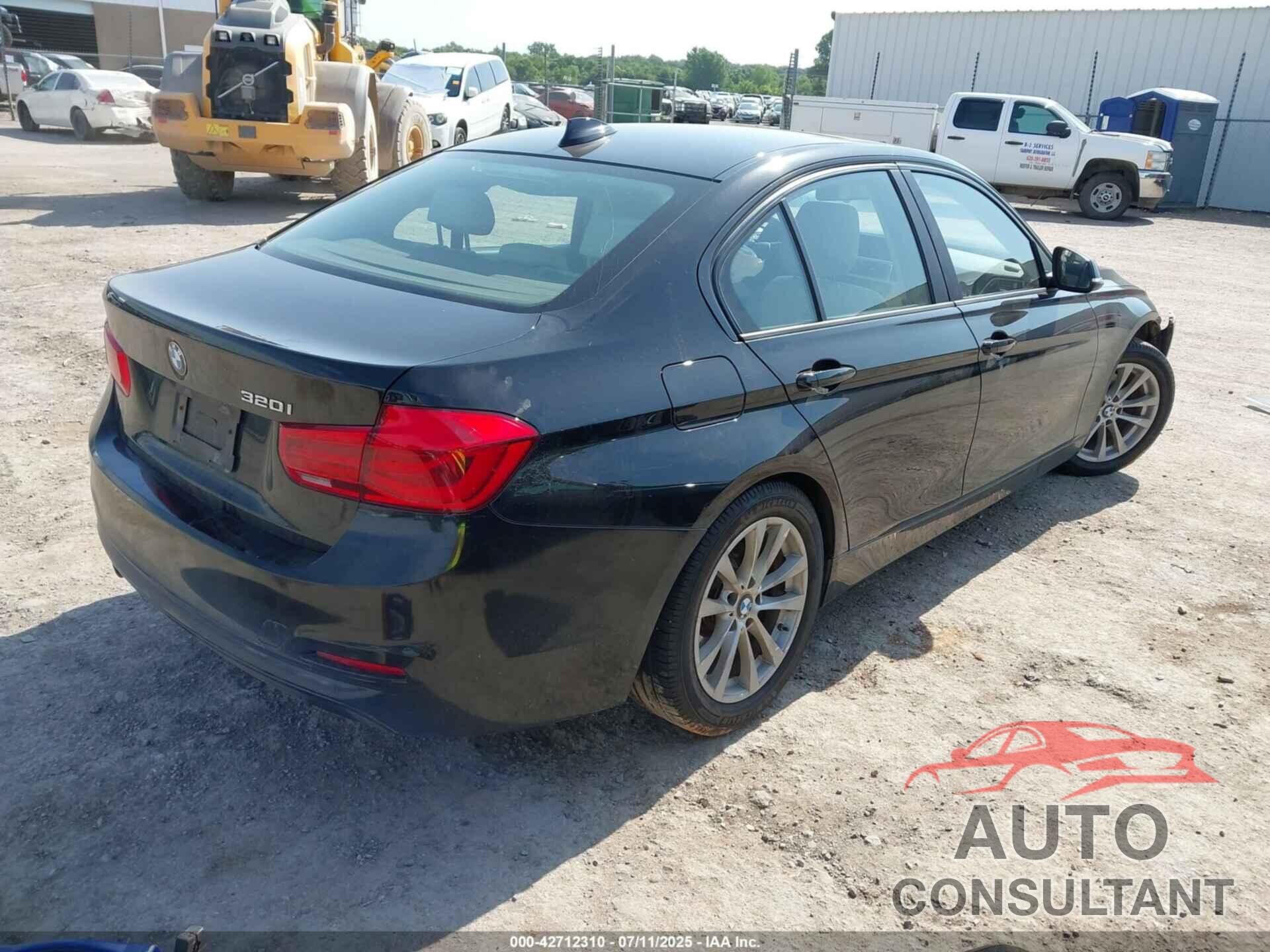 BMW 320I 2018 - WBA8E1G56JNU92529