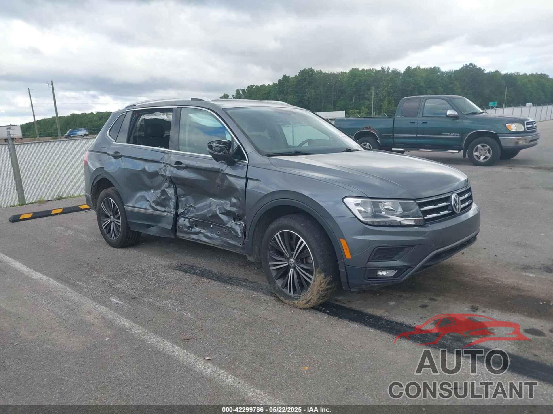 VOLKSWAGEN TIGUAN 2019 - 3VV3B7AX5KM124150