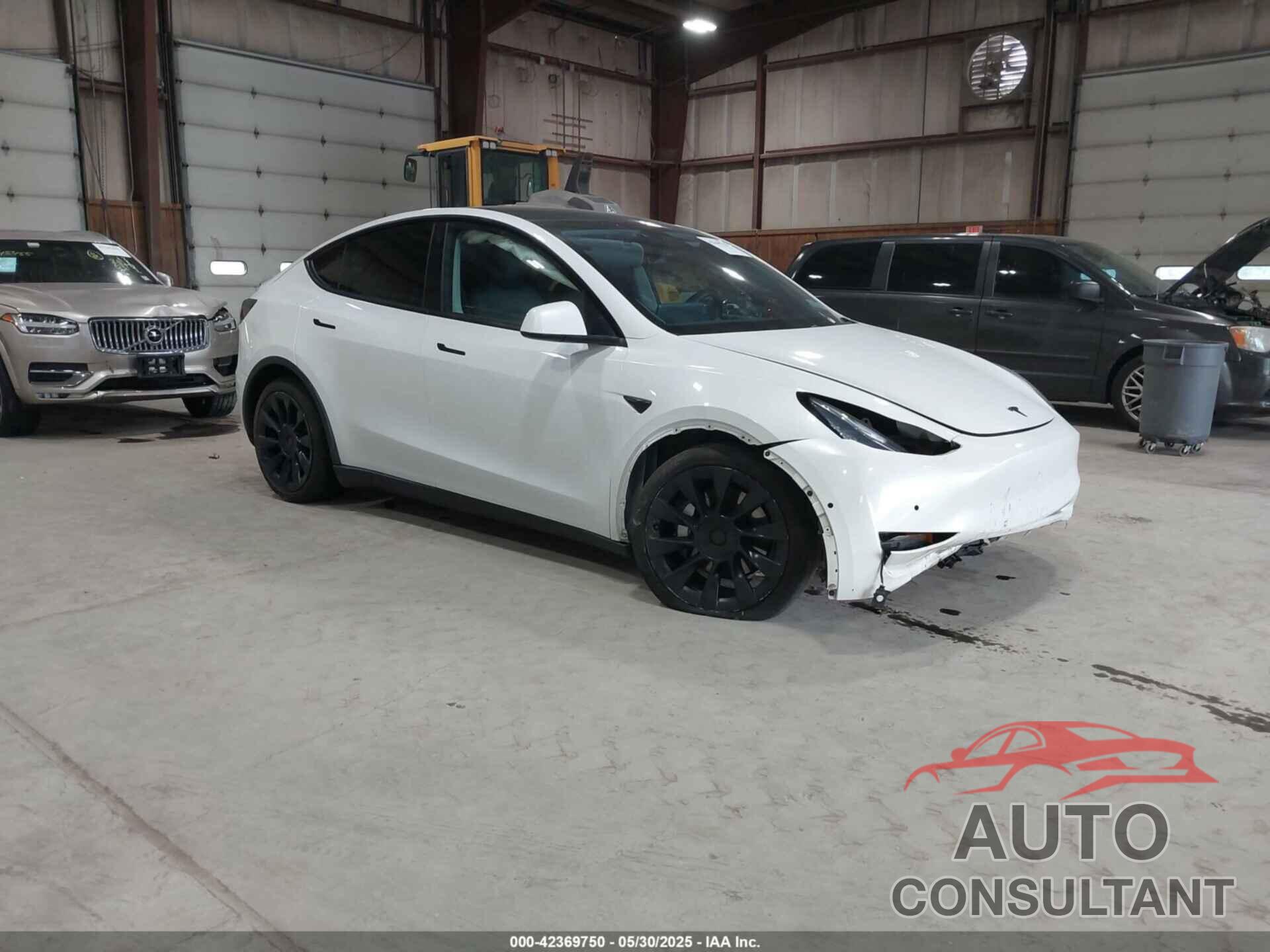 TESLA MODEL Y 2020 - 5YJYGDEE5LF041935