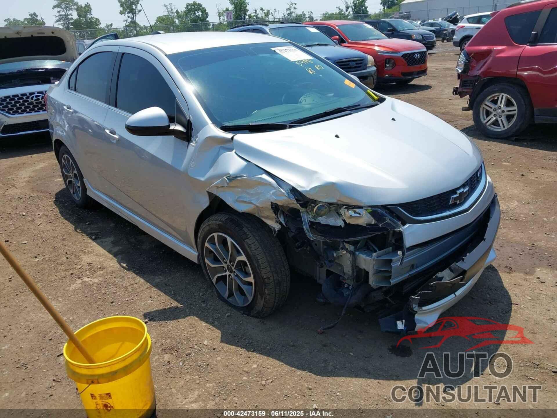 CHEVROLET SONIC 2020 - 1G1JD5SB2L4106427