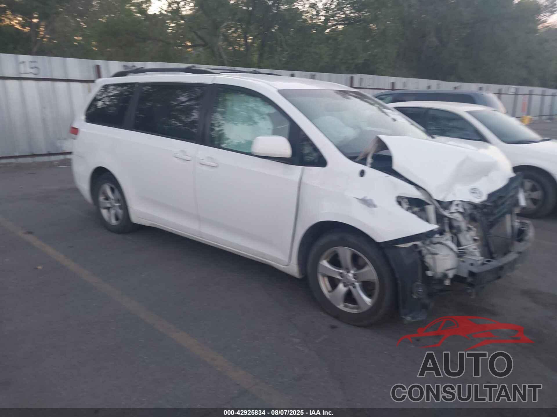 TOYOTA SIENNA 2013 - 5TDKK3DC2DS321002