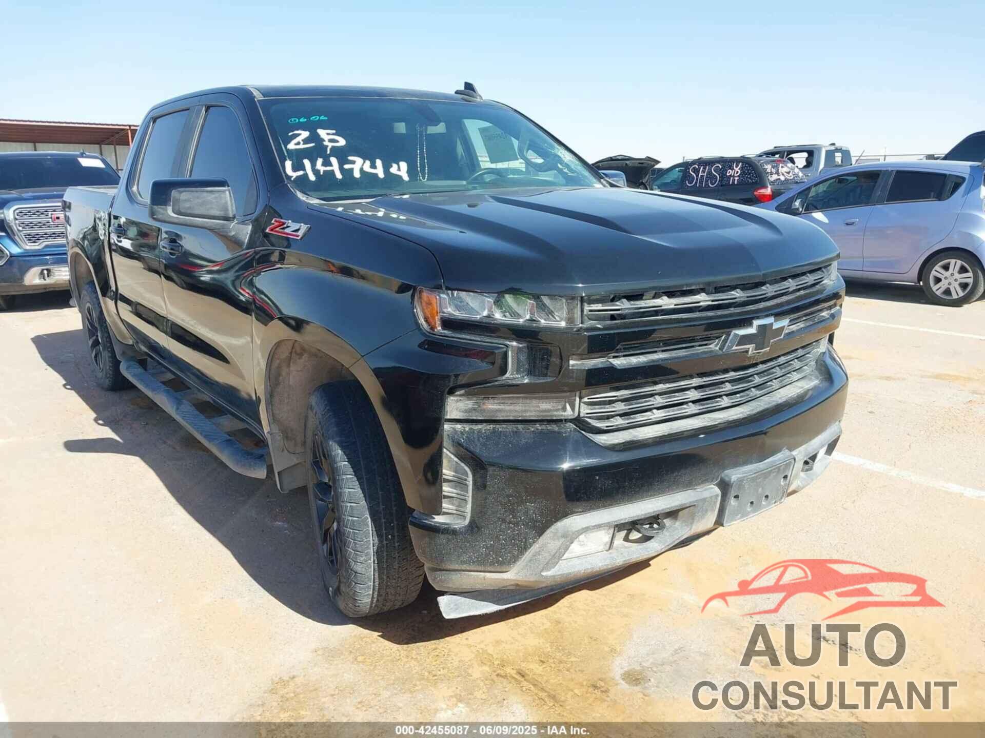 CHEVROLET SILVERADO 2020 - 3GCUYEEDXLG216053
