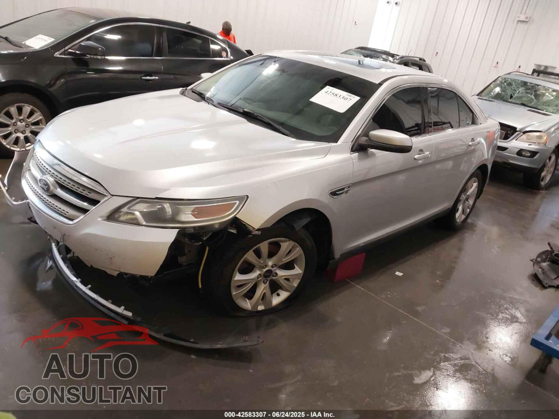 FORD TAURUS 2011 - 1FAHP2EW5BG102689