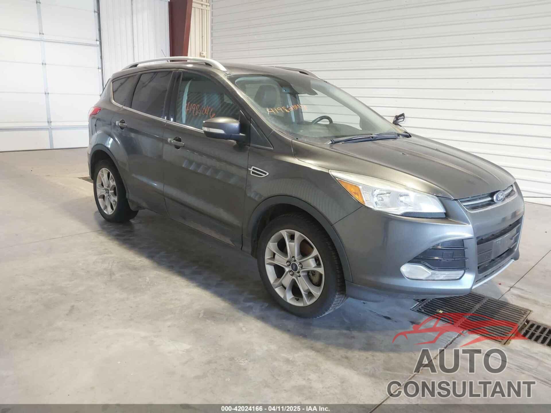FORD ESCAPE 2016 - 1FMCU9J9XGUC30596