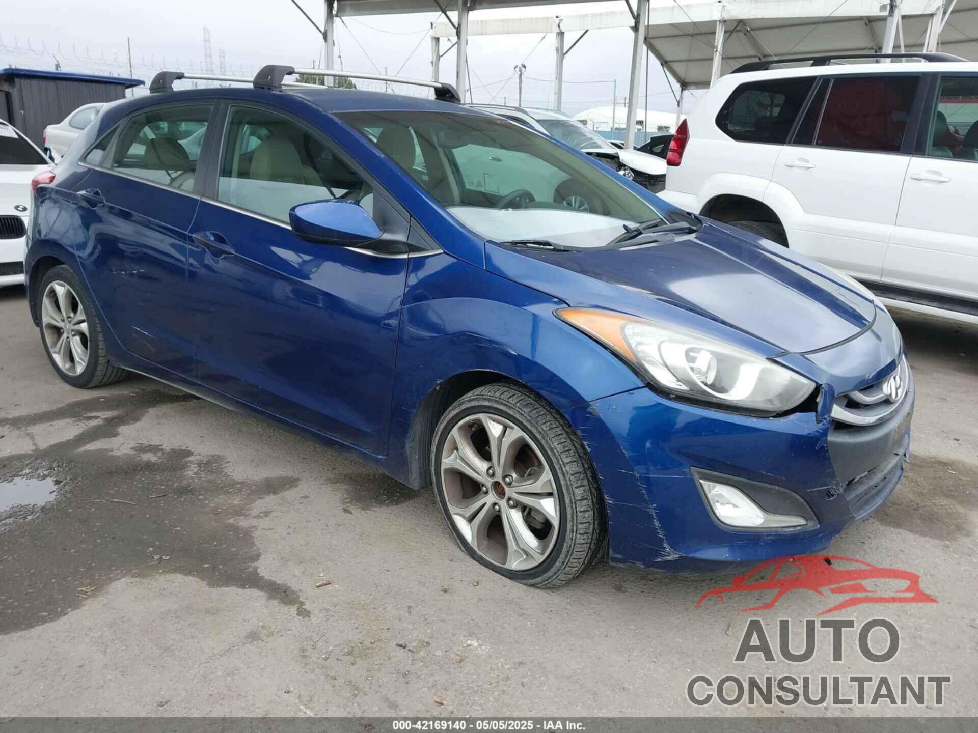 HYUNDAI ELANTRA GT 2013 - KMHD35LE4DU083424
