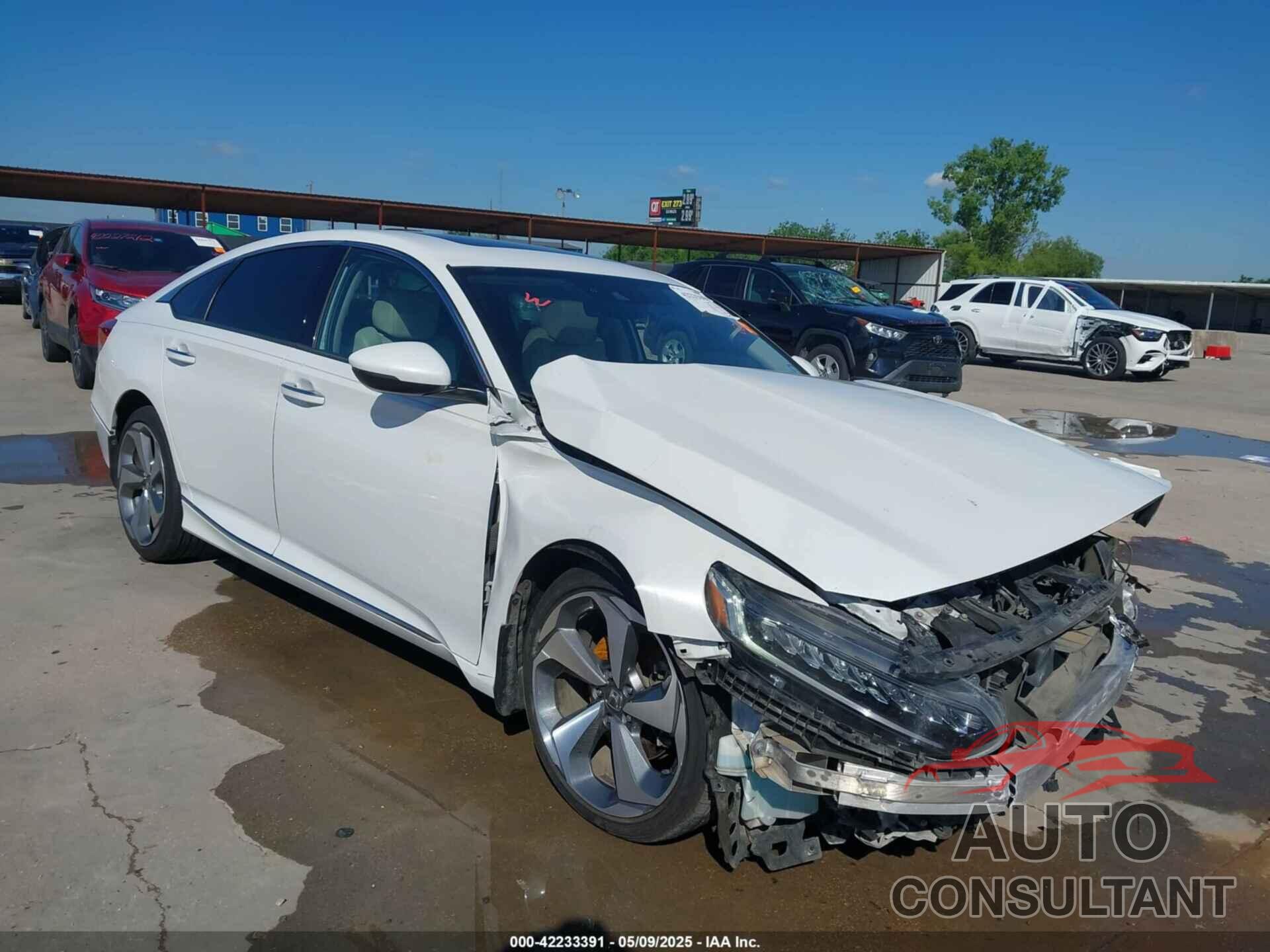 HONDA ACCORD 2018 - 1HGCV1F94JA026964