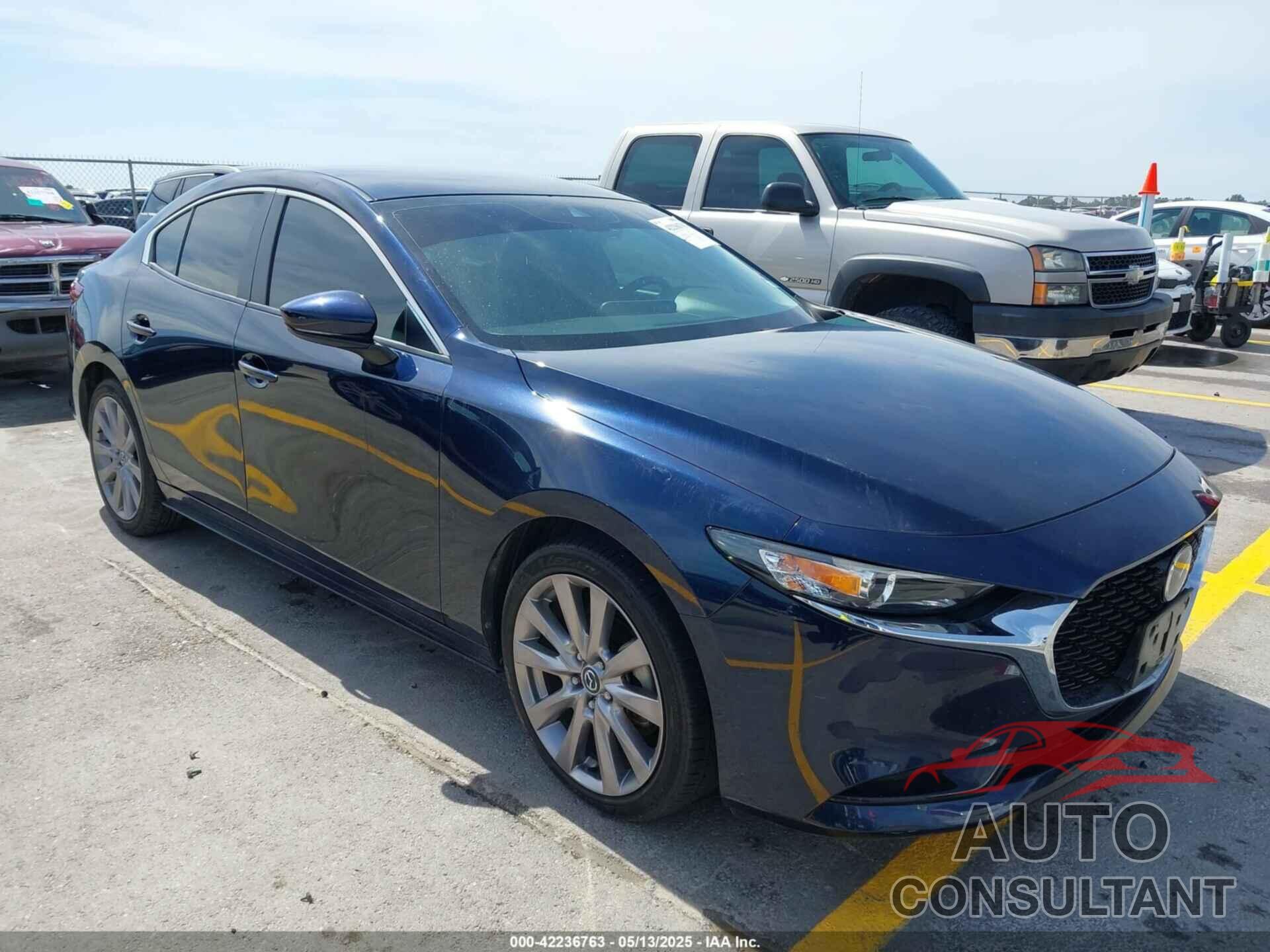 MAZDA MAZDA3 2019 - 3MZBPADL3KM110892