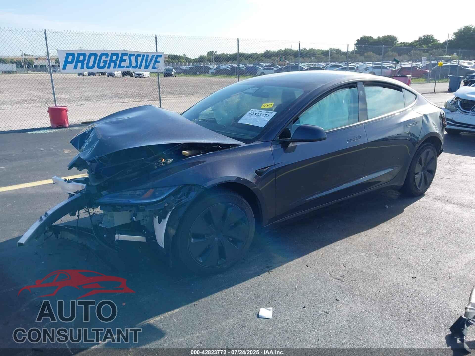 TESLA MODEL 3 2024 - 5YJ3E1EA3RF871771