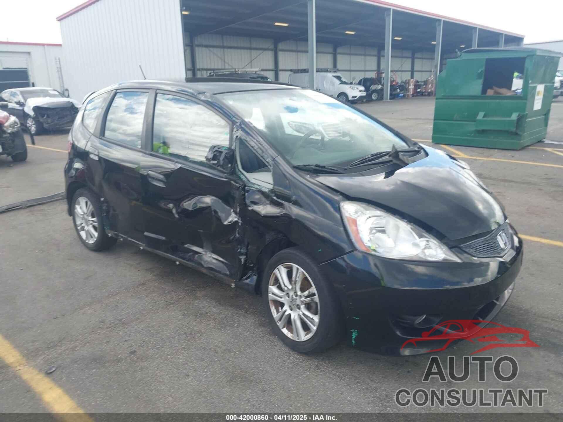 HONDA FIT 2011 - JHMGE8H52BC011984