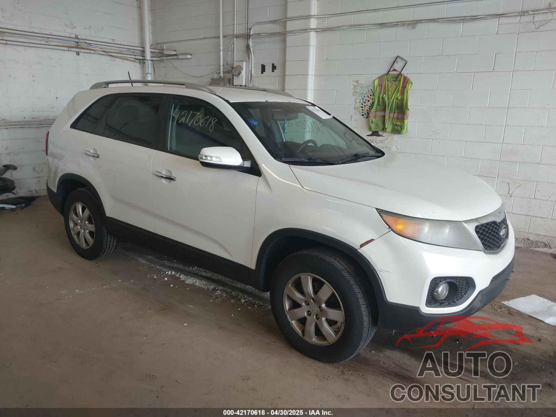 KIA SORENTO 2011 - 5XYKT4A1XBG171544