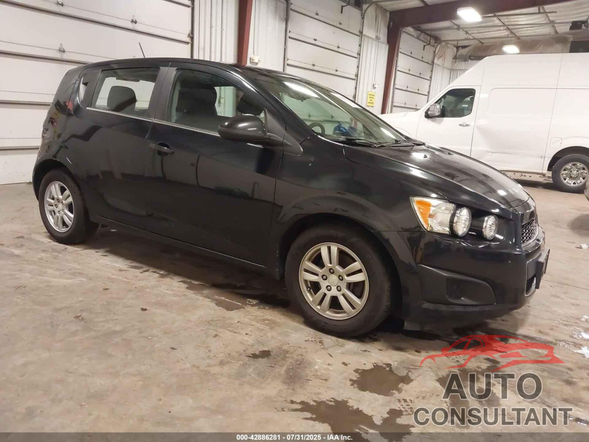 CHEVROLET SONIC 2015 - 1G1JC6SG7F4210940