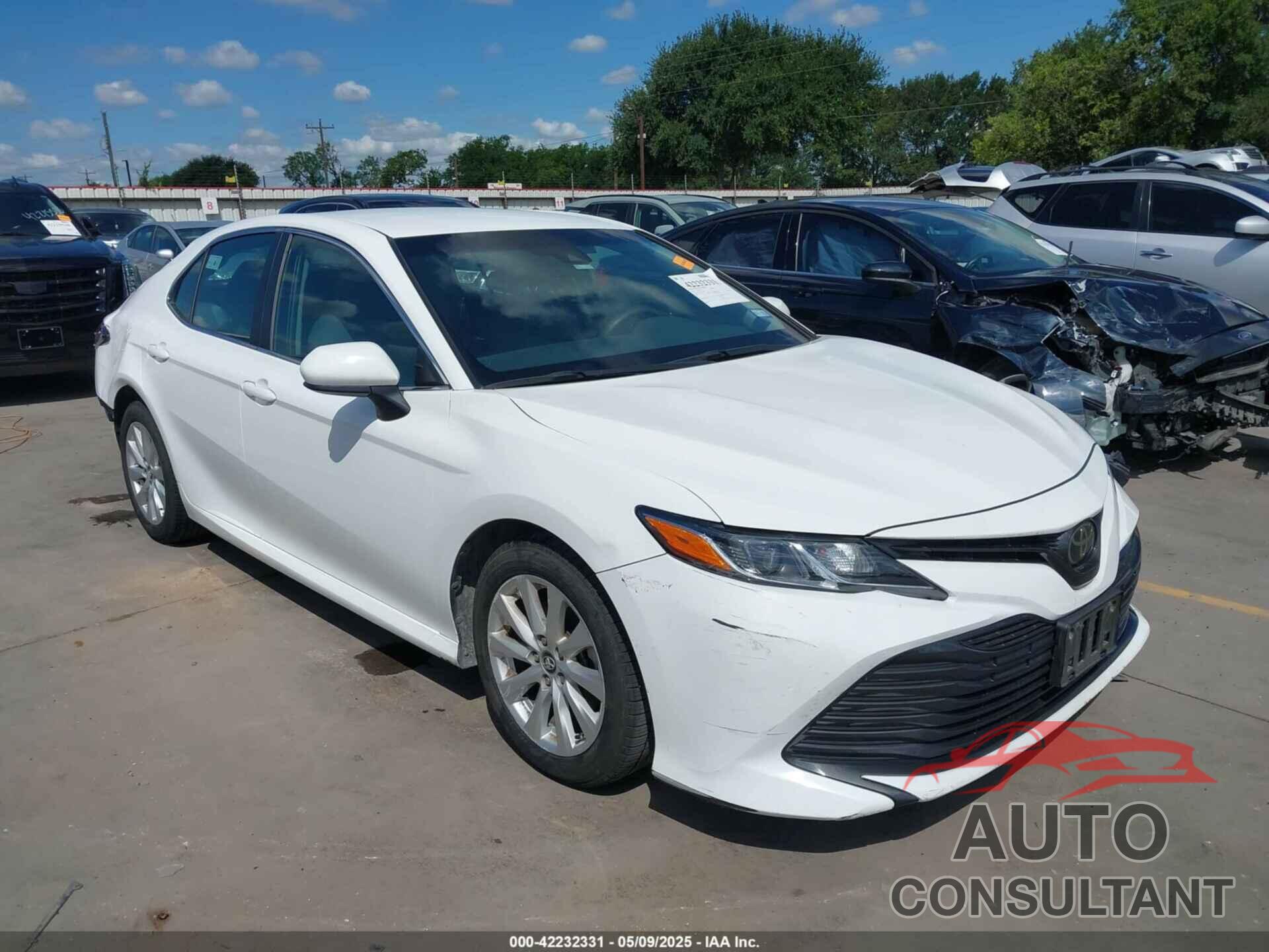 TOYOTA CAMRY 2018 - 4T1B11HK7JU642545