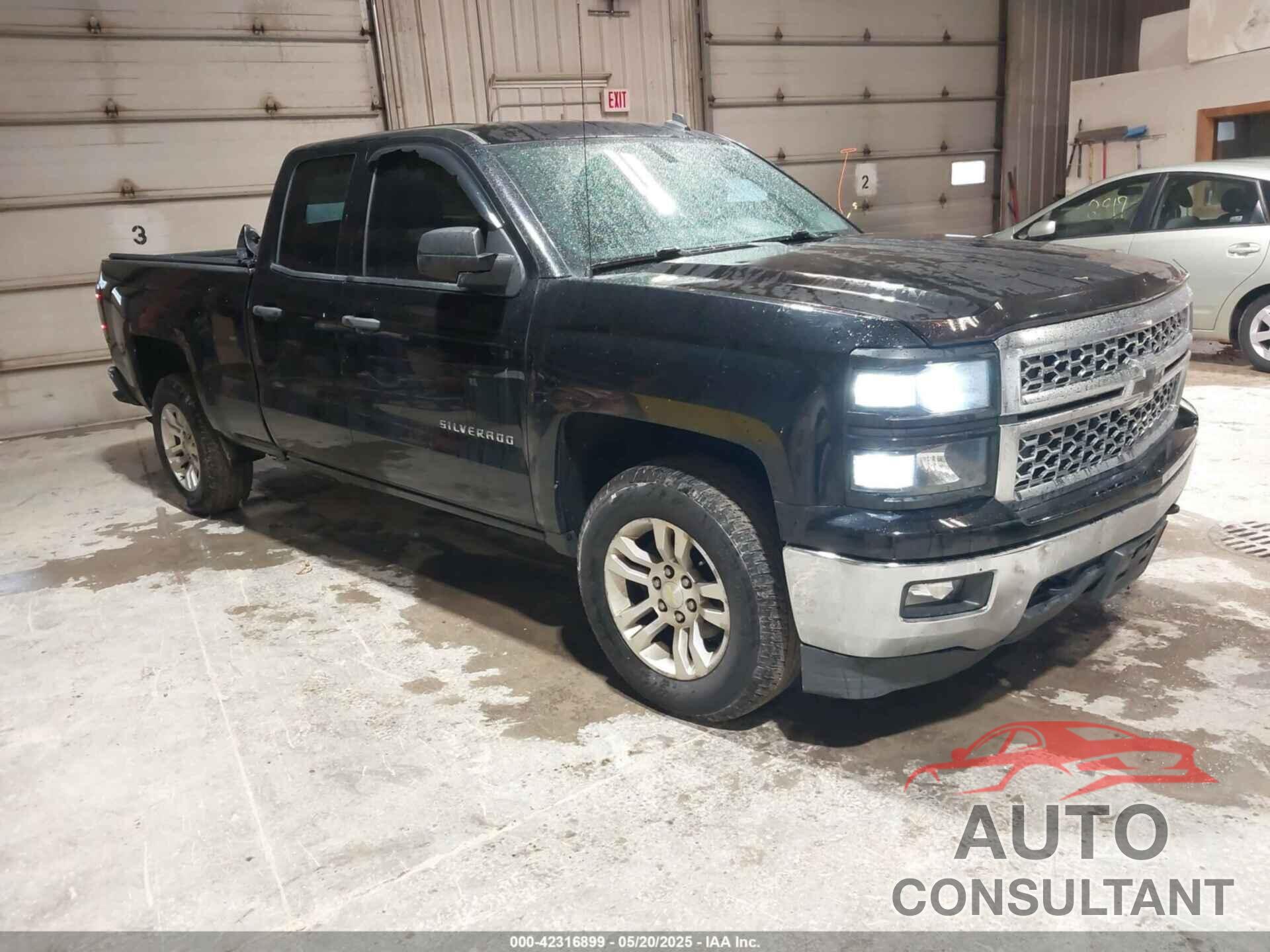 CHEVROLET SILVERADO 1500 2014 - 1GCVKREC6EZ120217