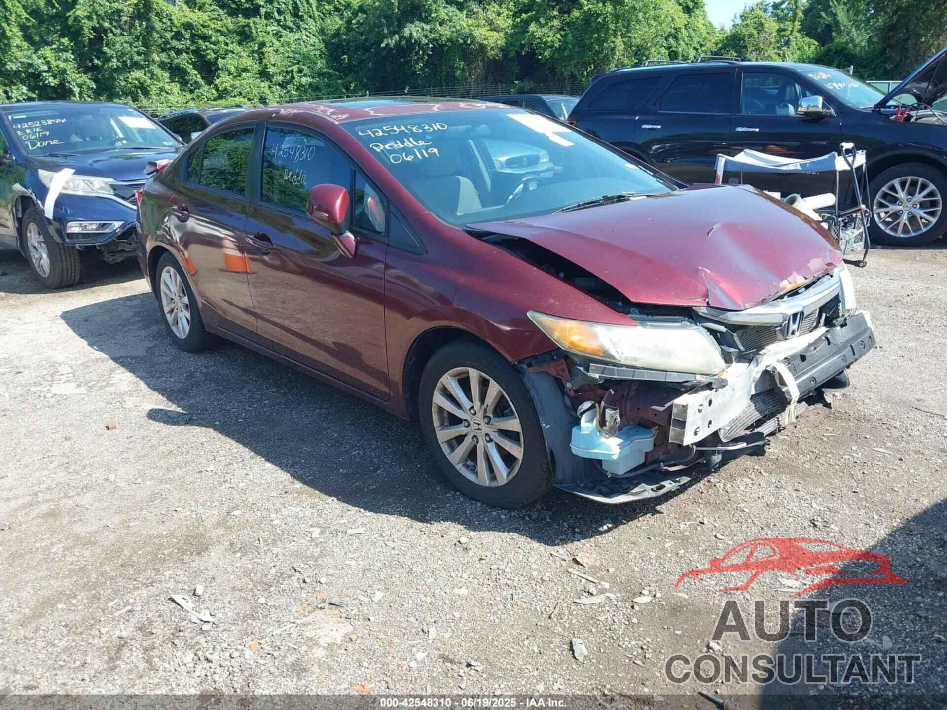 HONDA CIVIC 2012 - 2HGFB2F86CH586198