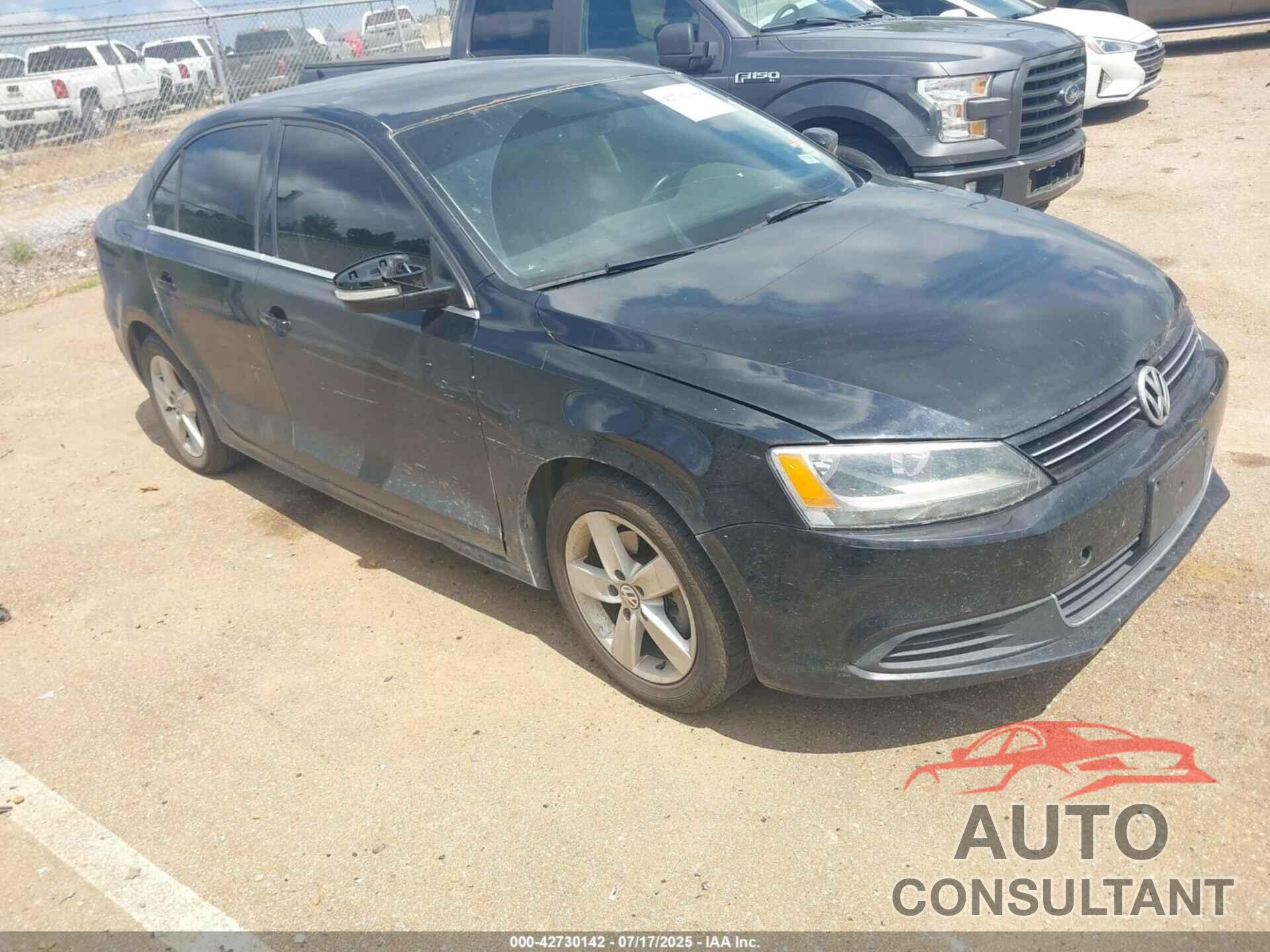 VOLKSWAGEN JETTA 2013 - 3VWLL7AJ1DM371429