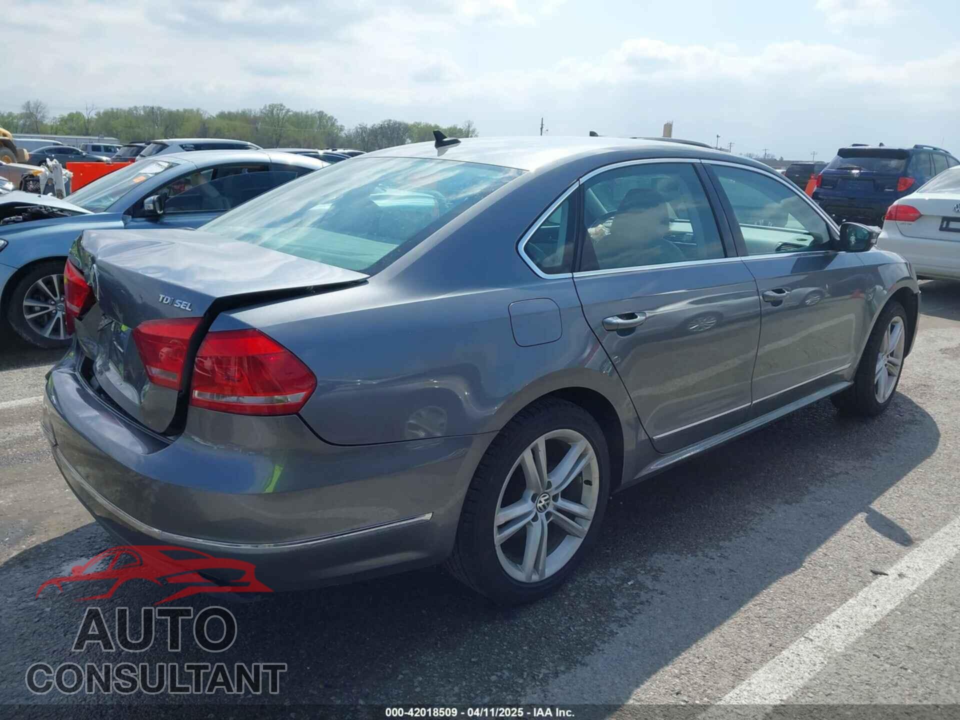VOLKSWAGEN PASSAT 2012 - 1VWCN7A31CC106327