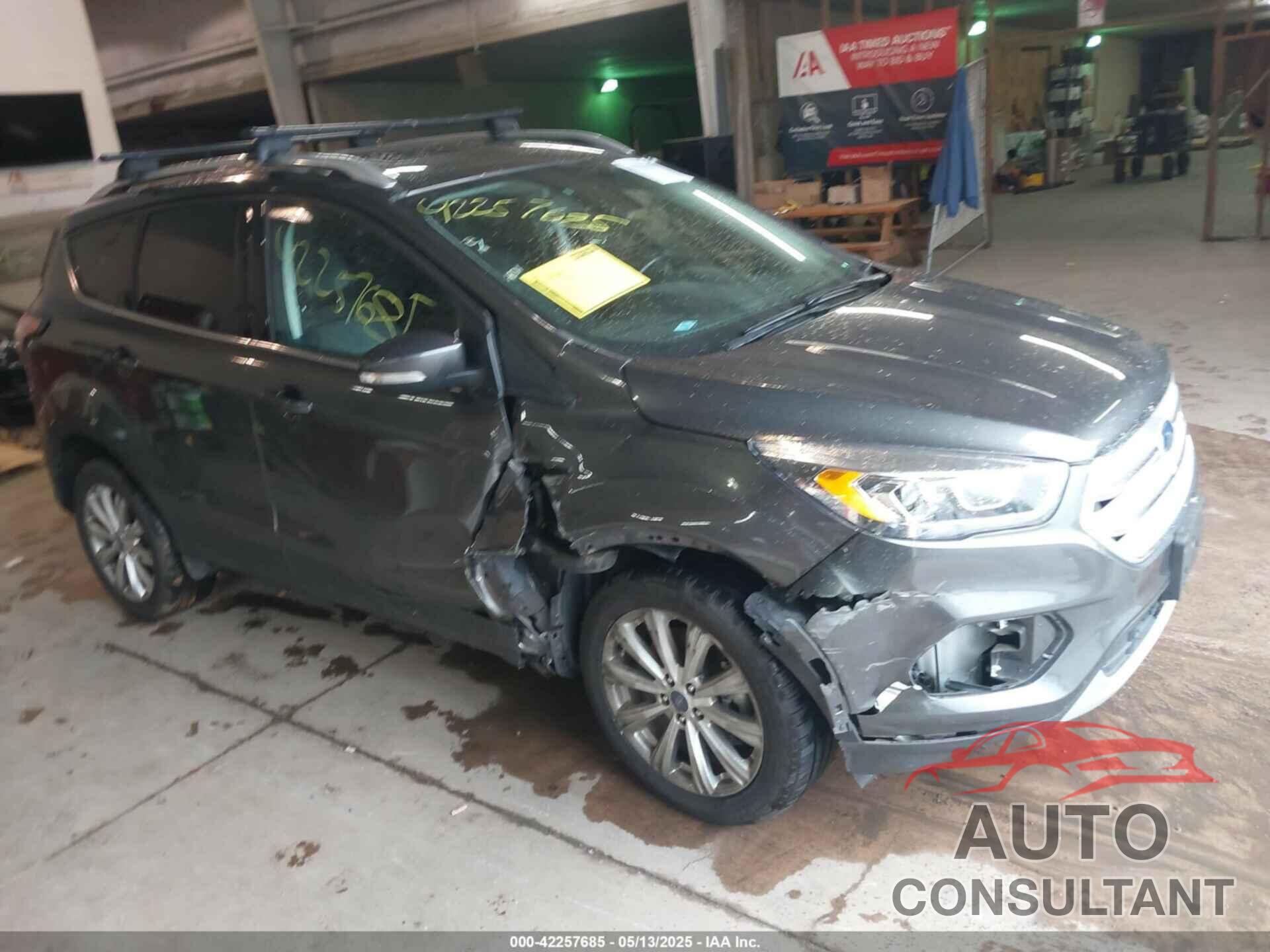 FORD ESCAPE 2017 - 1FMCU9JD3HUE87055